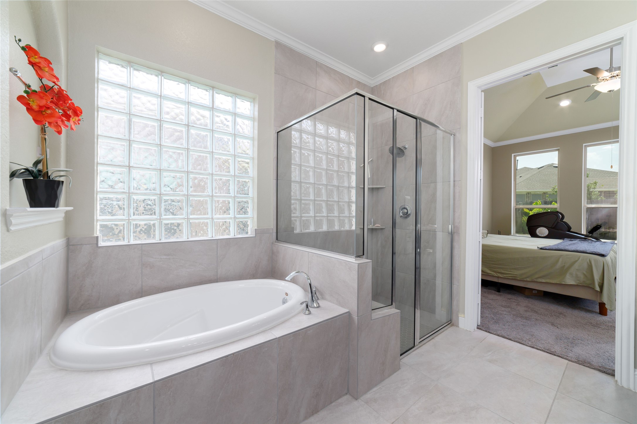 8014 Clearwater Glen Court Property Photo 23