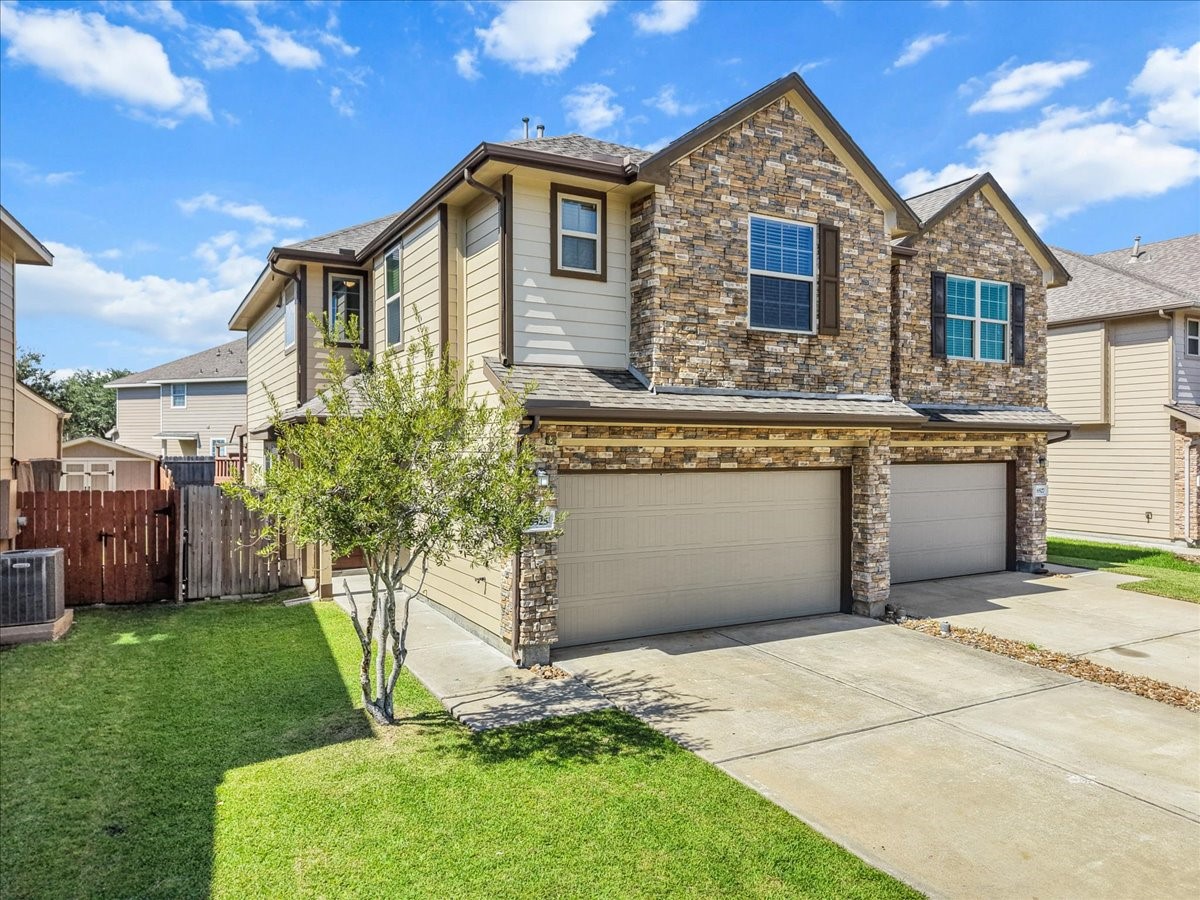 6525 Stoney Creek Drive Property Photo 4