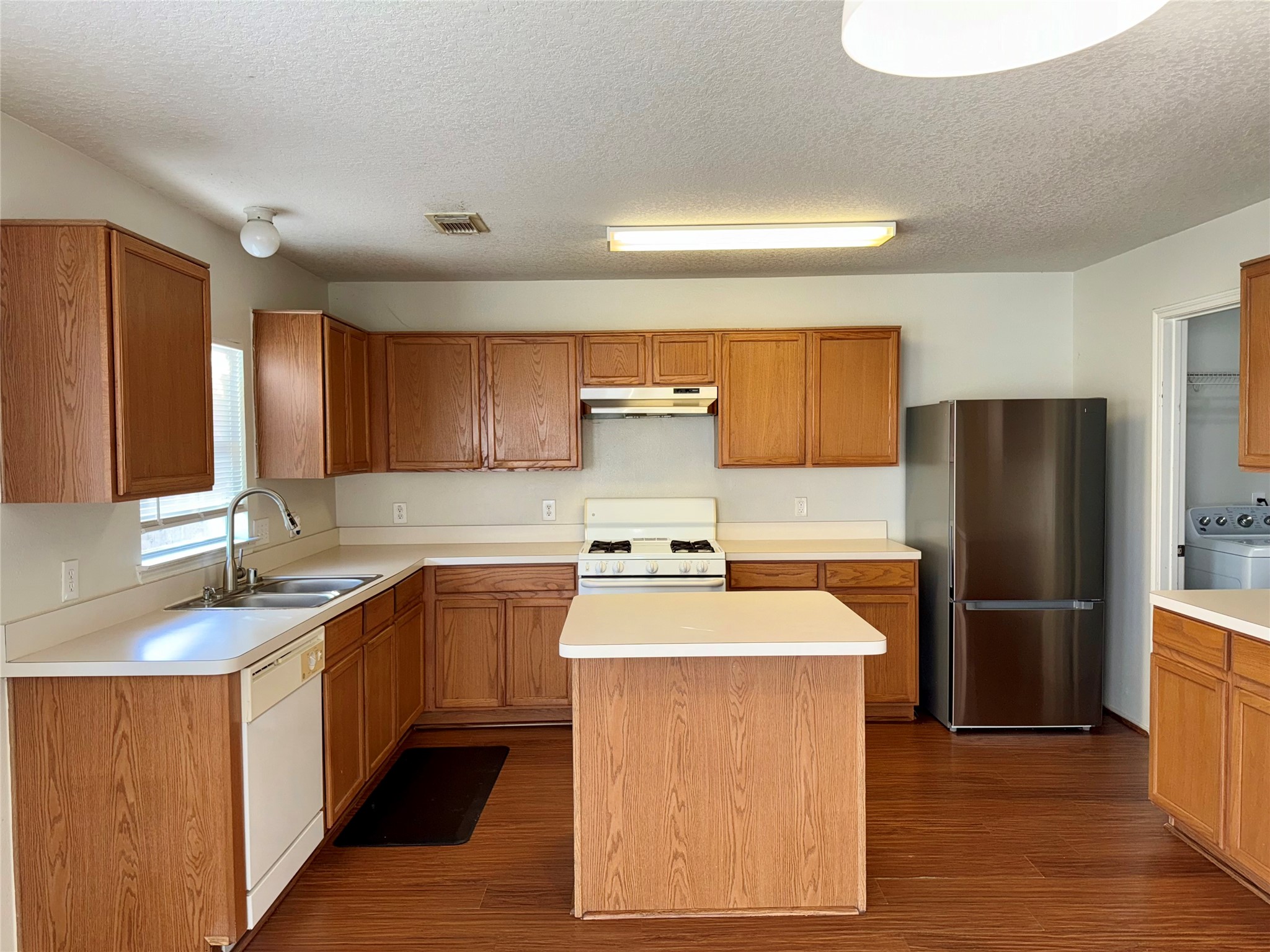 14954 Sugar Peak Drive Property Photo 4