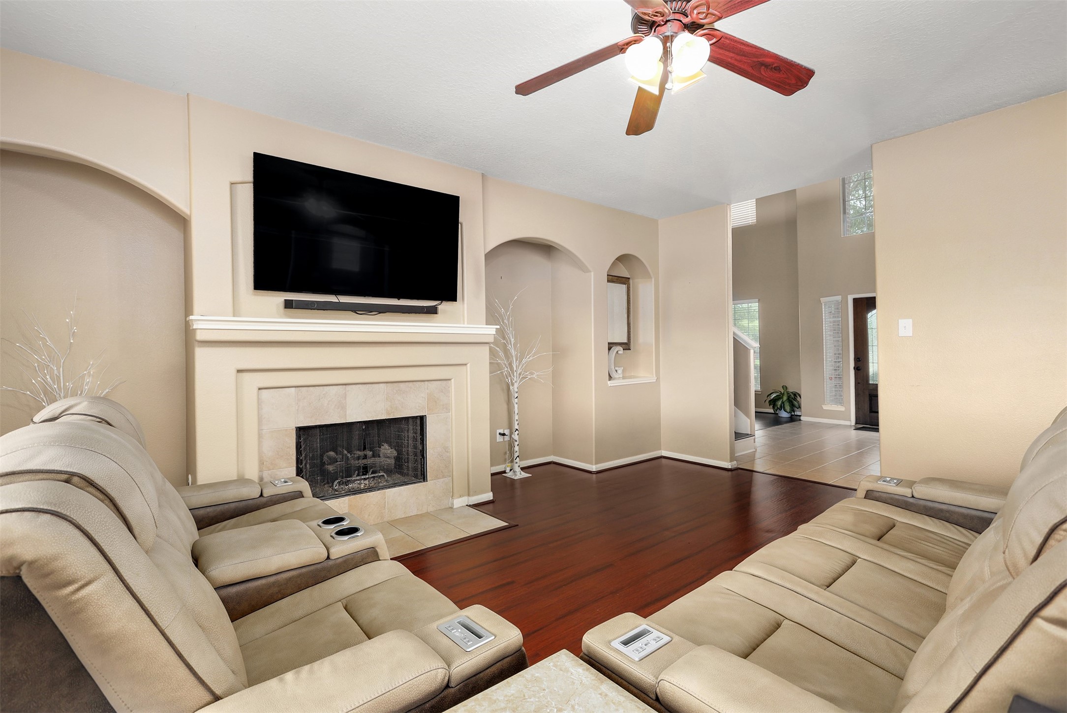 6082 Haysden Lane Property Photo 14
