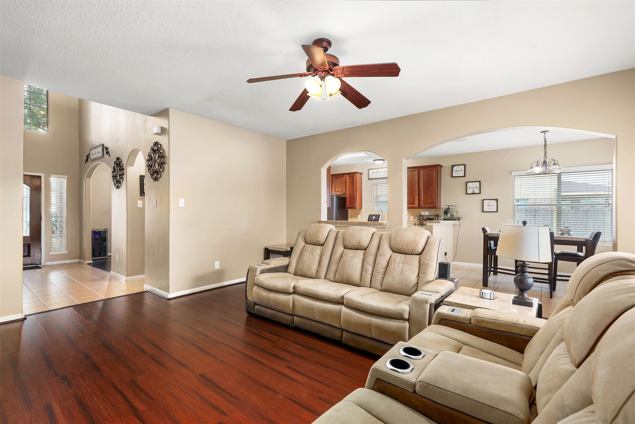 6082 Haysden Lane Property Photo 15