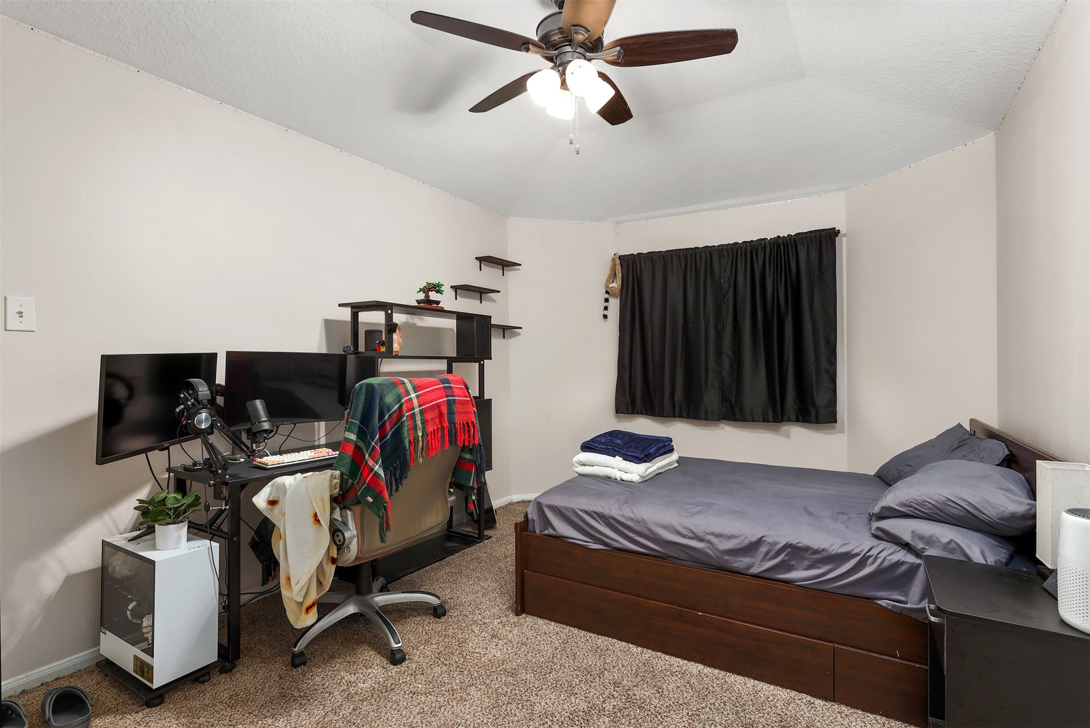 6082 Haysden Lane Property Photo 27
