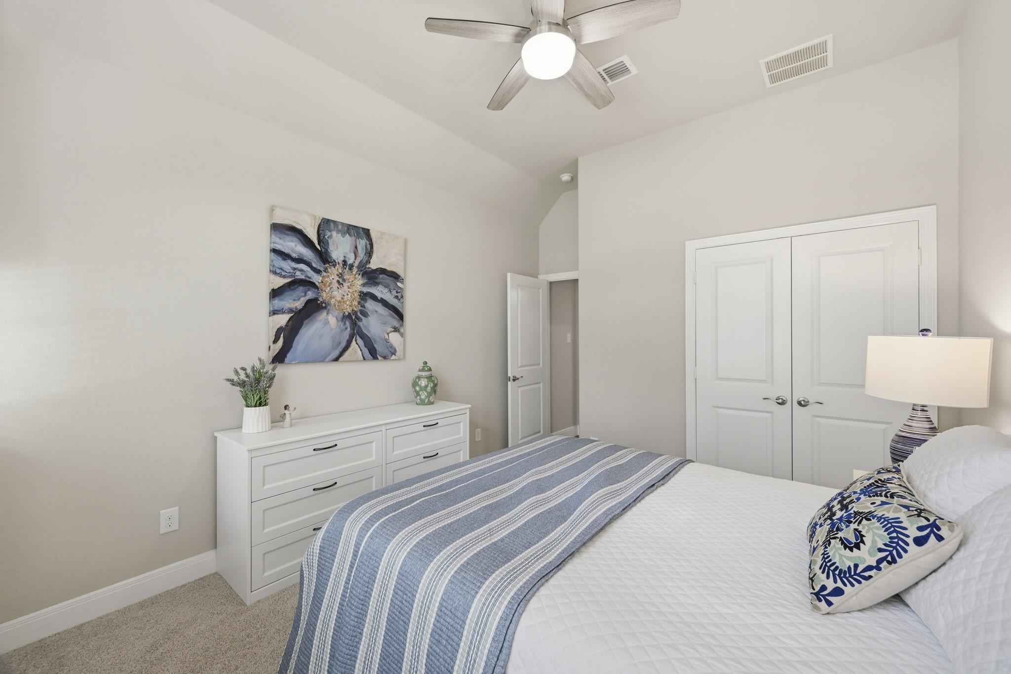 8726 Timber Knoll Drive Property Photo 18