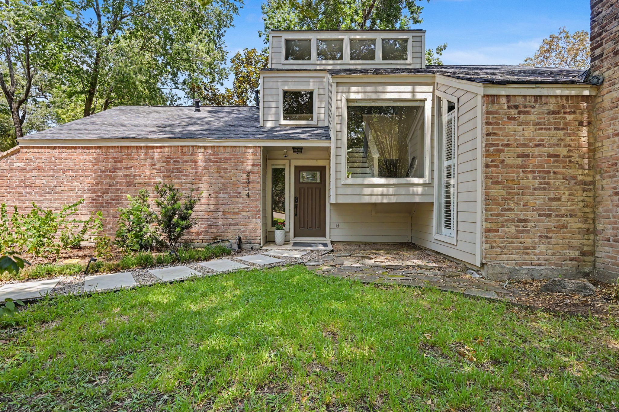 2314 Chestnut Oak Place Property Photo 3