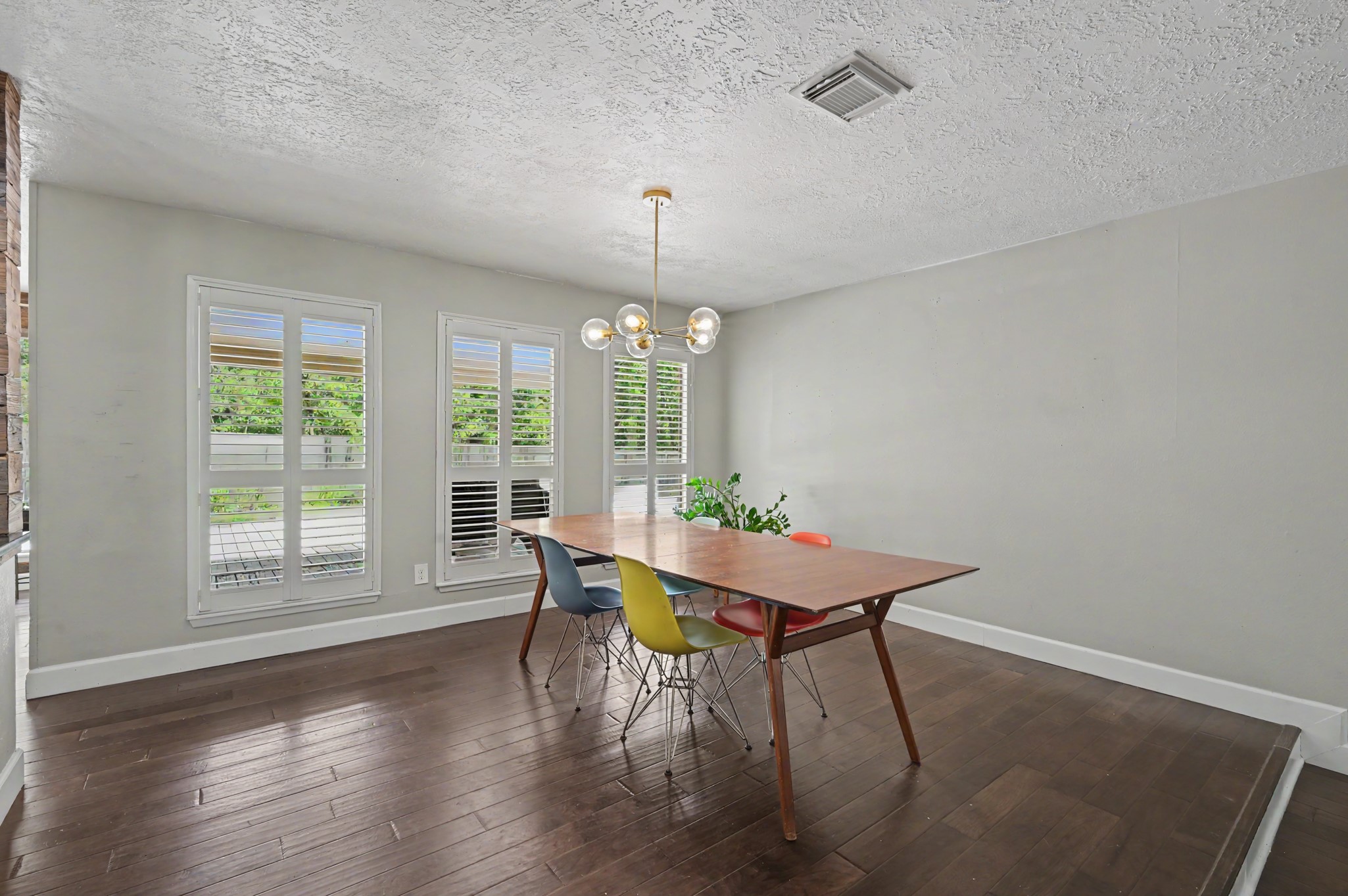 2314 Chestnut Oak Place Property Photo 9