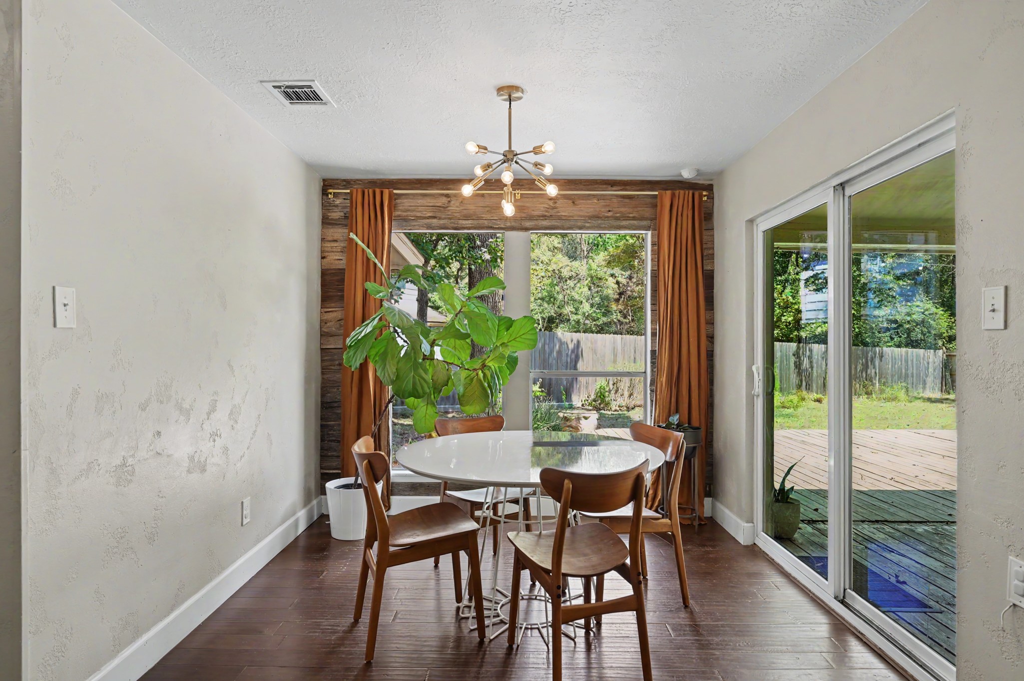 2314 Chestnut Oak Place Property Photo 15