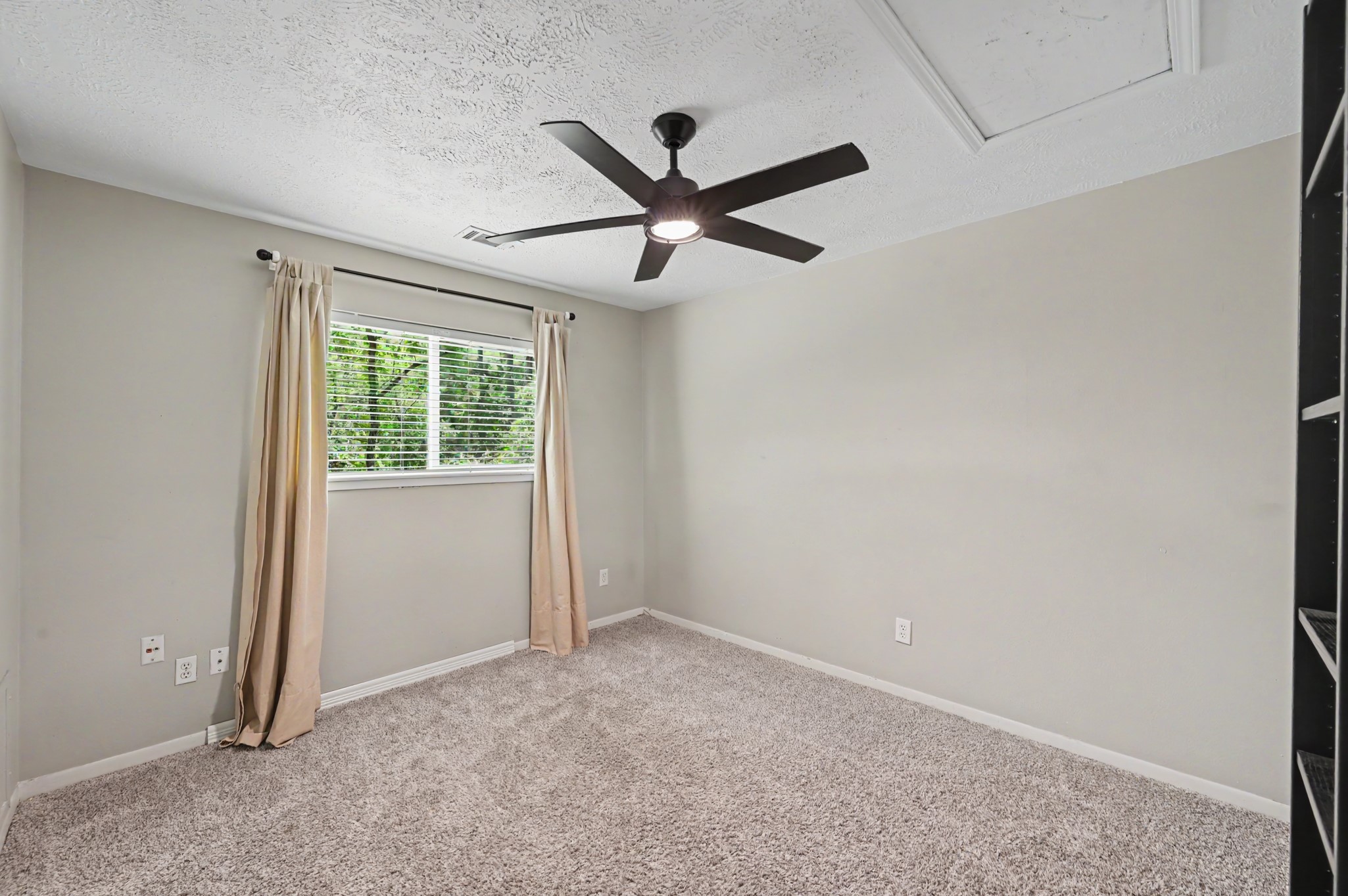 2314 Chestnut Oak Place Property Photo 23