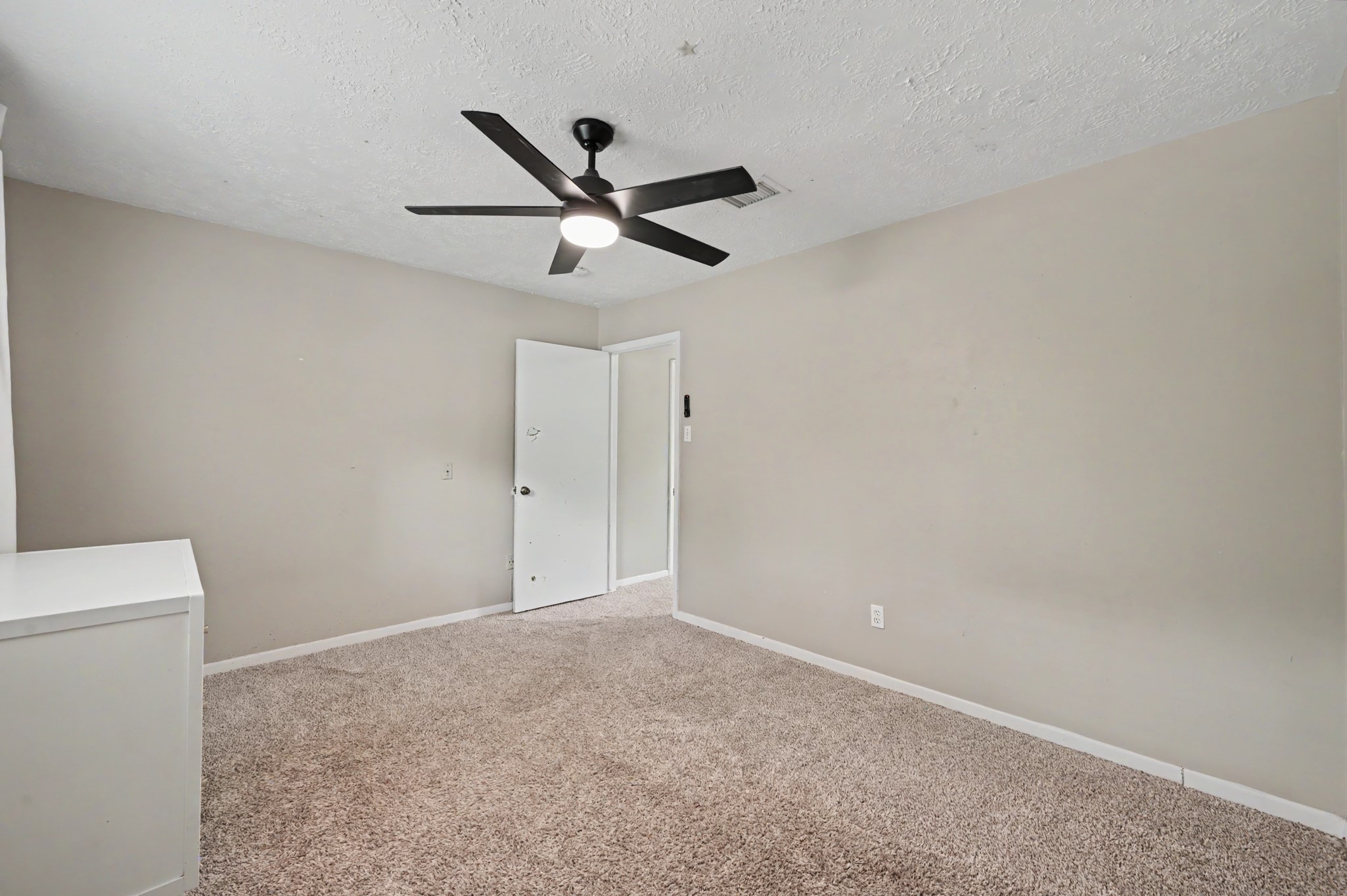 2314 Chestnut Oak Place Property Photo 27