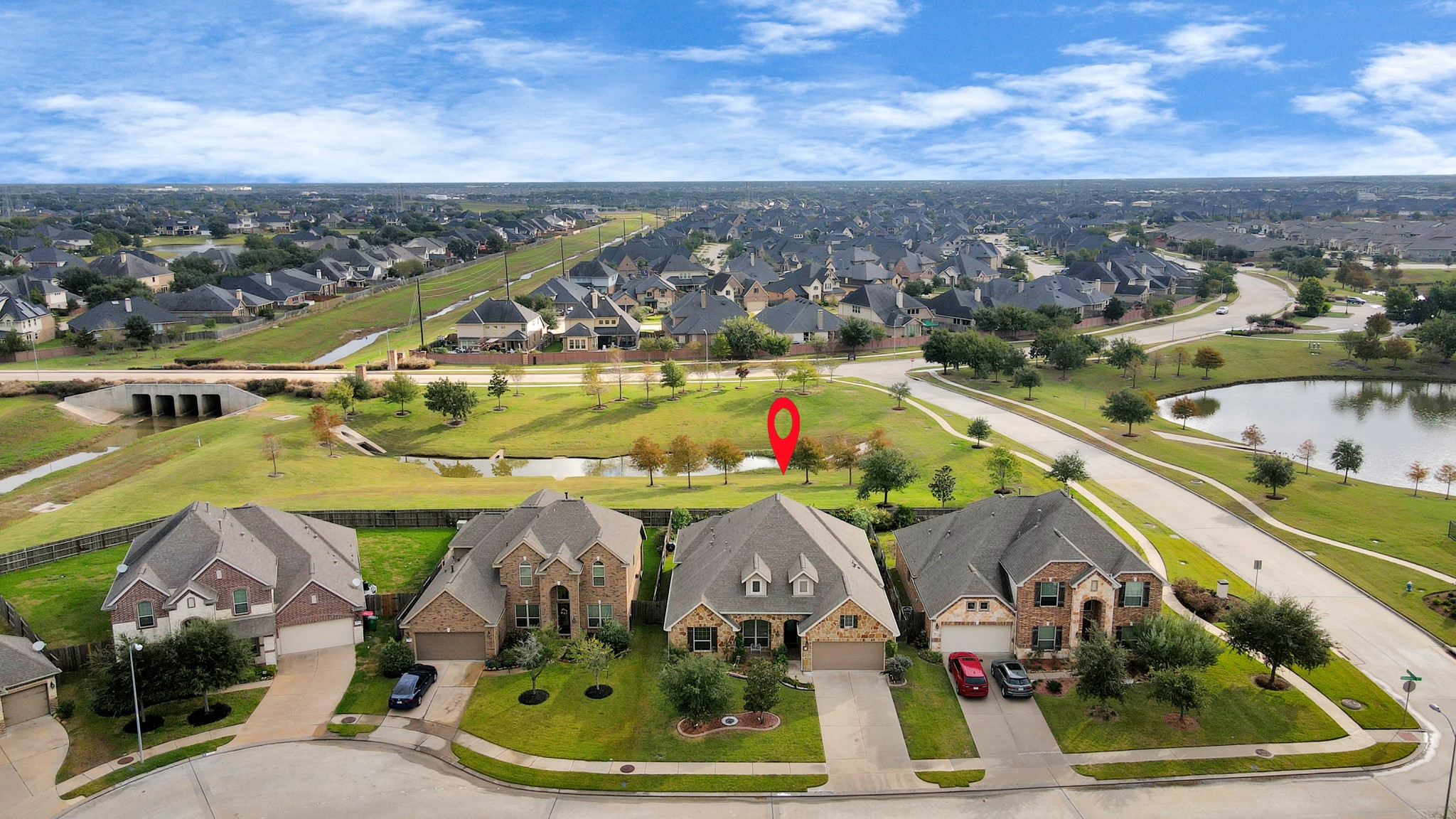 7711 Chinaberry Sky Lane Property Photo 3