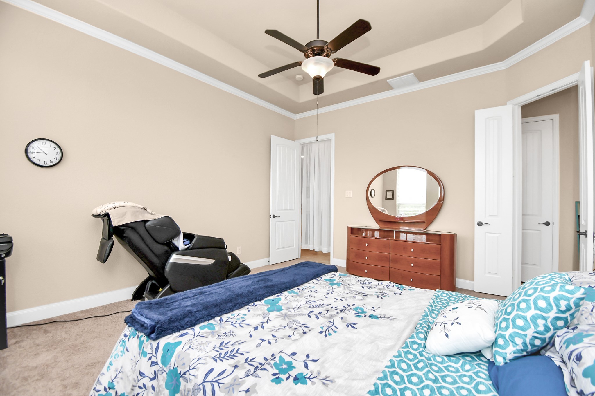 7711 Chinaberry Sky Lane Property Photo 11