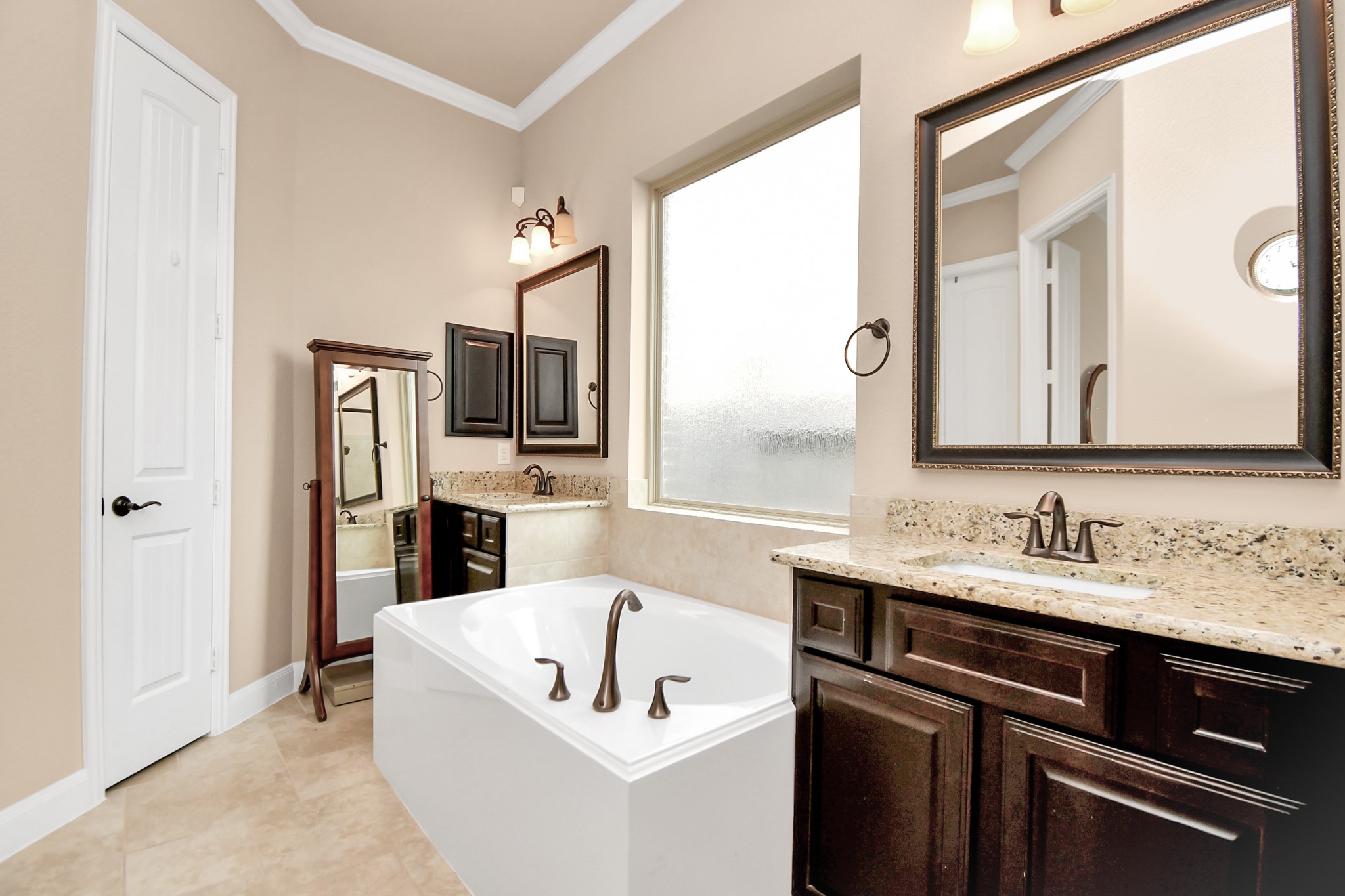 7711 Chinaberry Sky Lane Property Photo 39