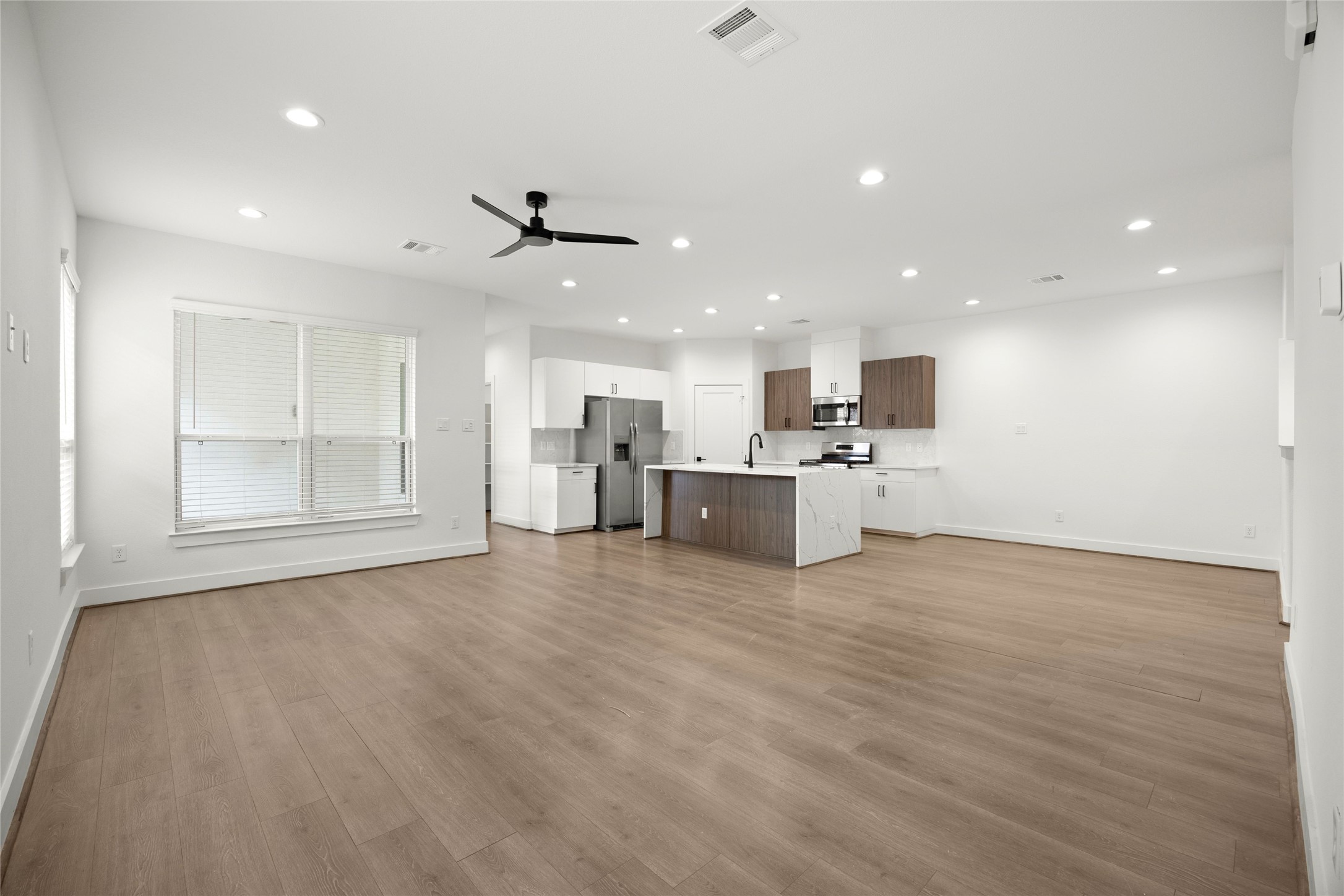 2707 Bronze Vista Drive Property Photo 5