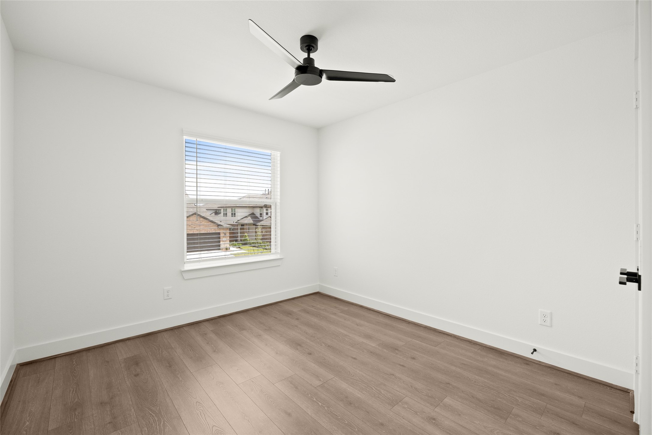 2707 Bronze Vista Drive Property Photo 23