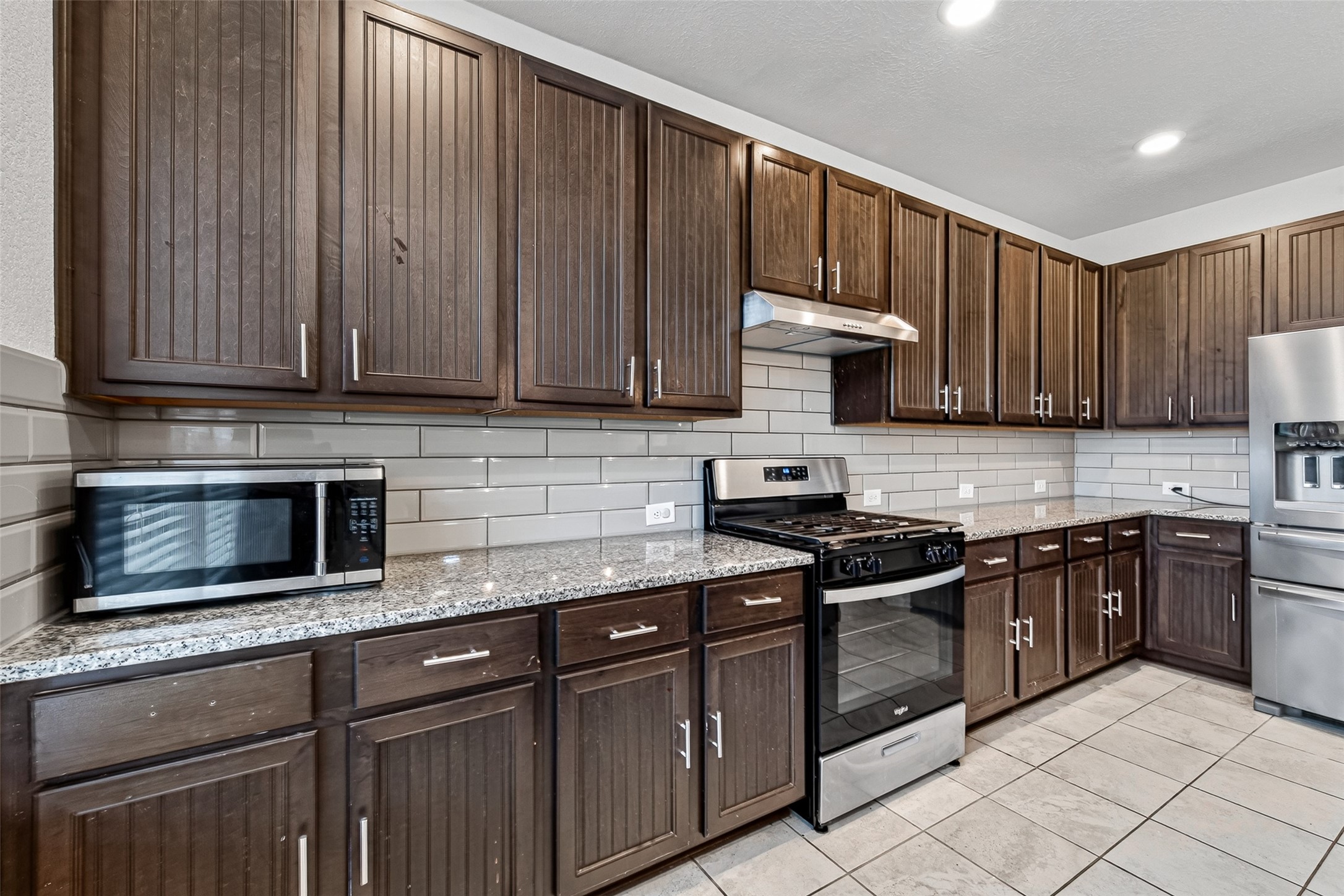 25319 Whitehaven Gate Street Property Photo 6