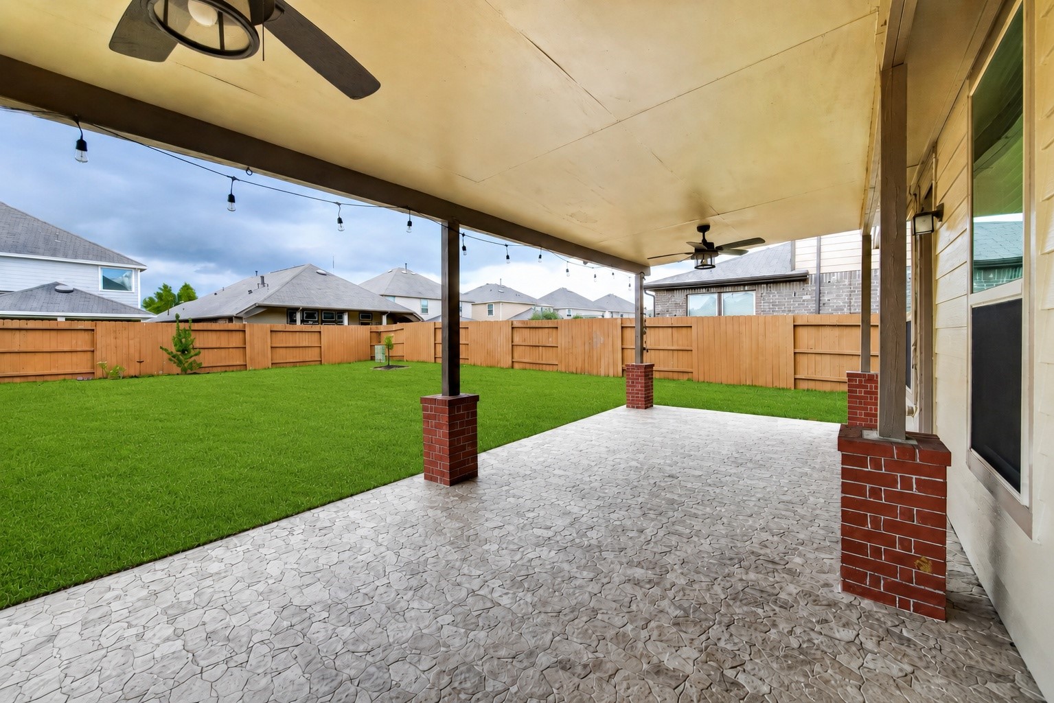 25319 Whitehaven Gate Street Property Photo 21