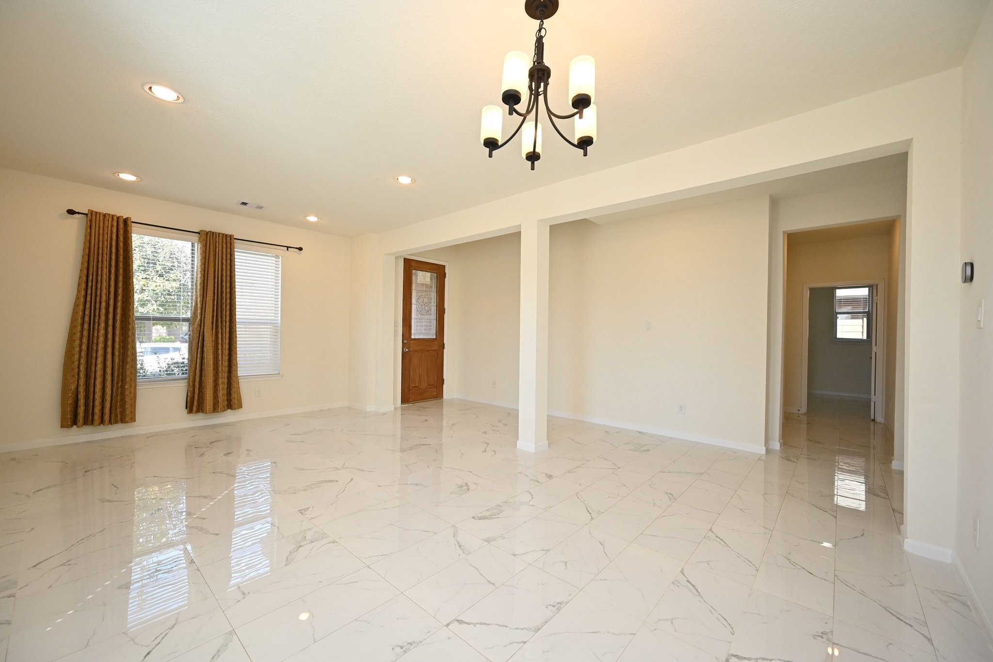 21119 Keystone Pine Court Property Photo 8