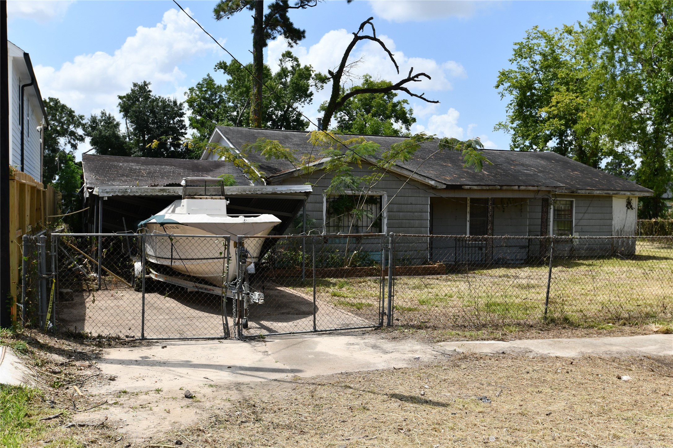 8206 Sterlingshire Street Property Photo 4