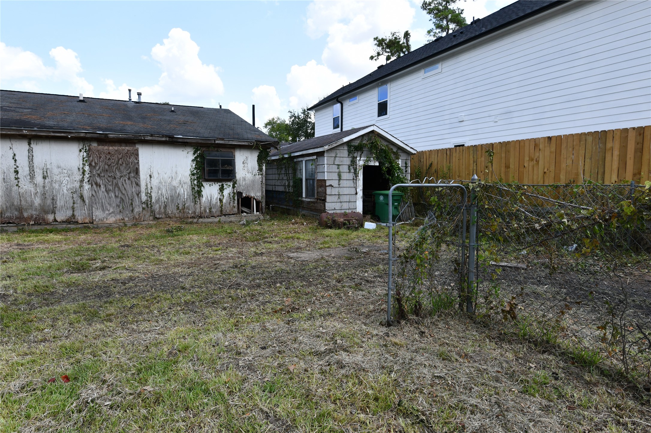 8206 Sterlingshire Street Property Photo 7