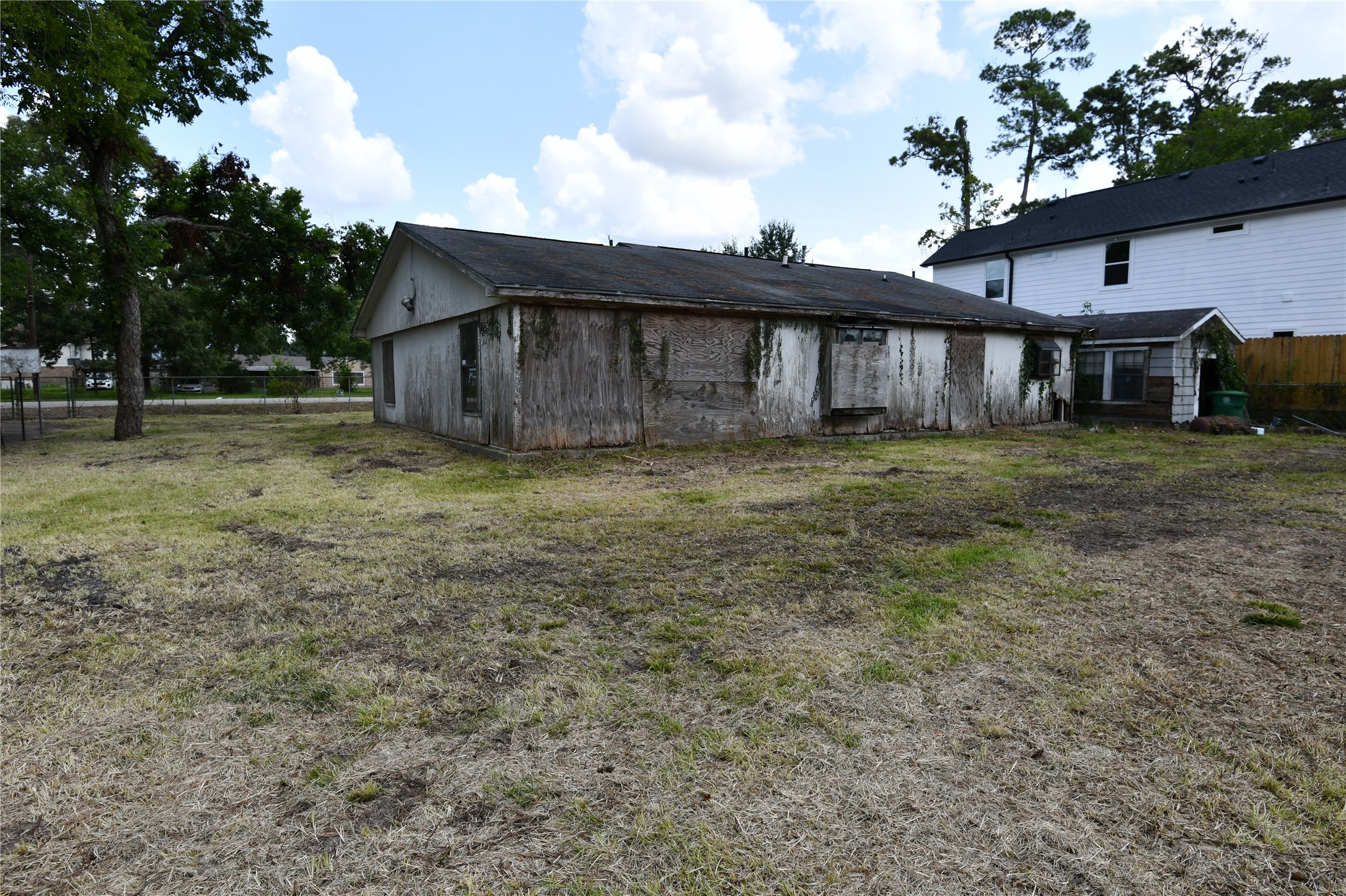 8206 Sterlingshire Street Property Photo 8