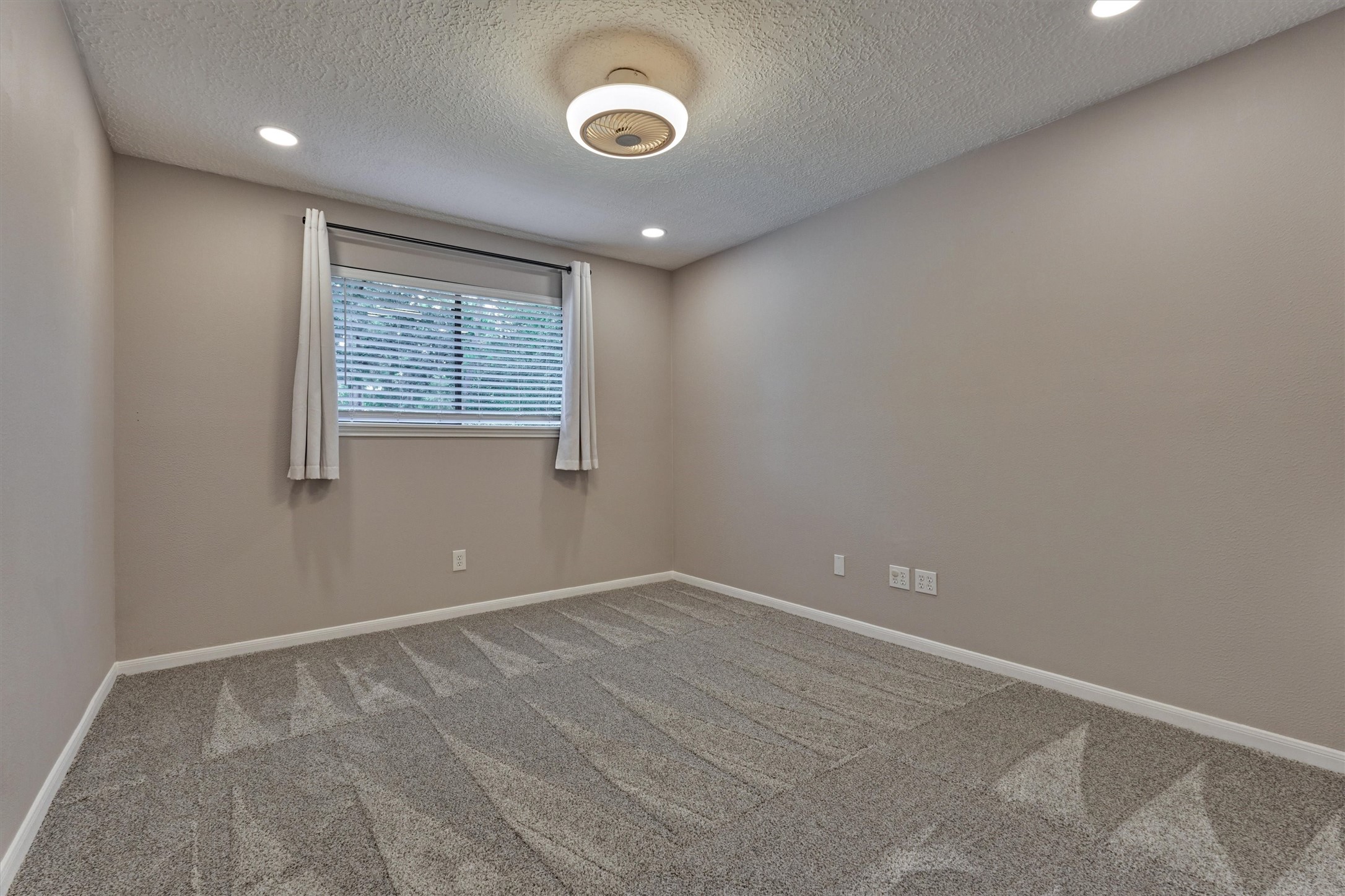 9 Southfork Pines Court Property Photo 23
