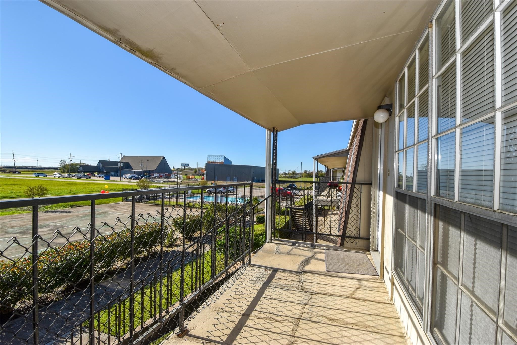 5252 Twin City Highway 464 Property Photo 2