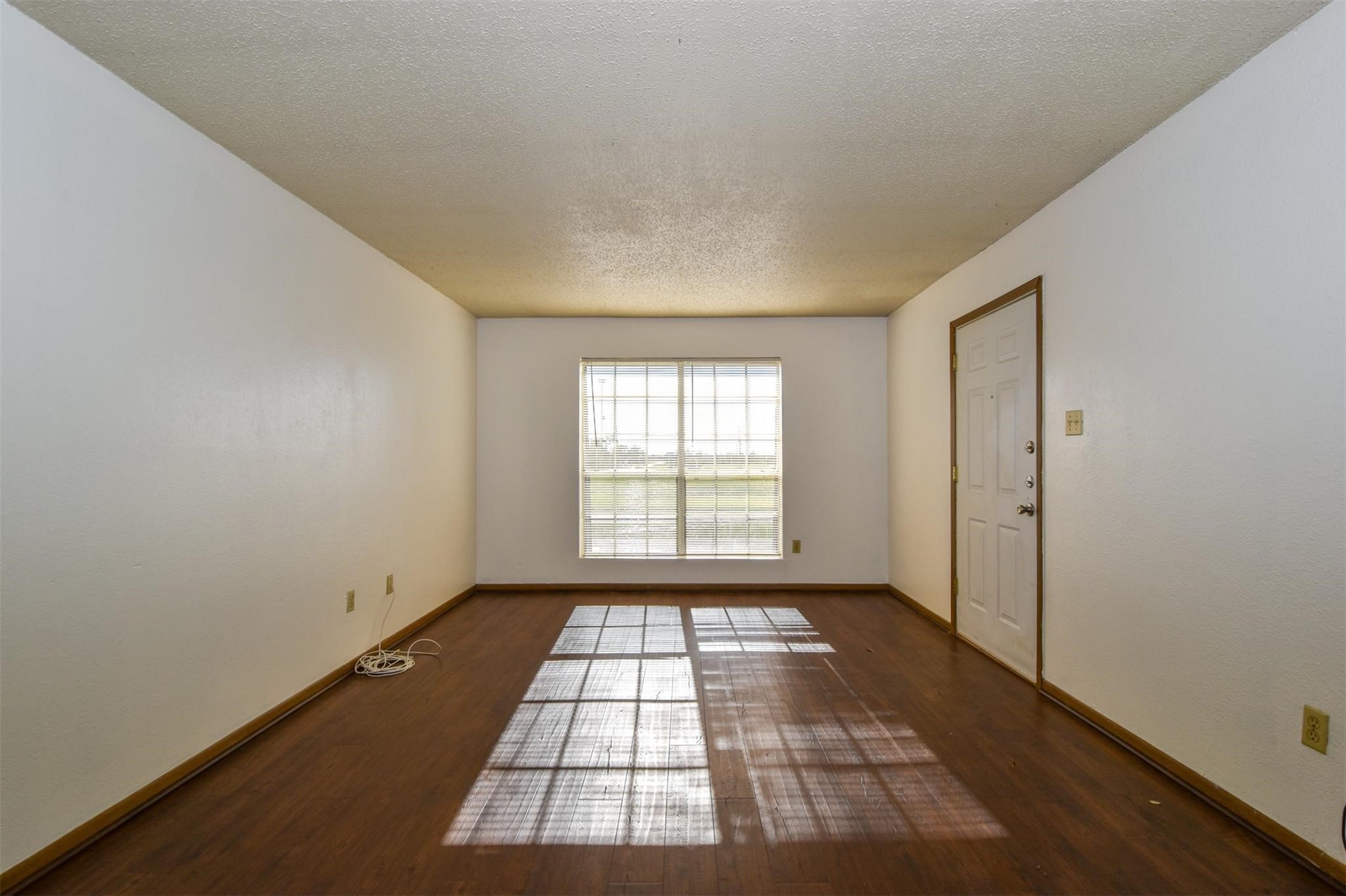 5252 Twin City Highway 464 Property Photo 3