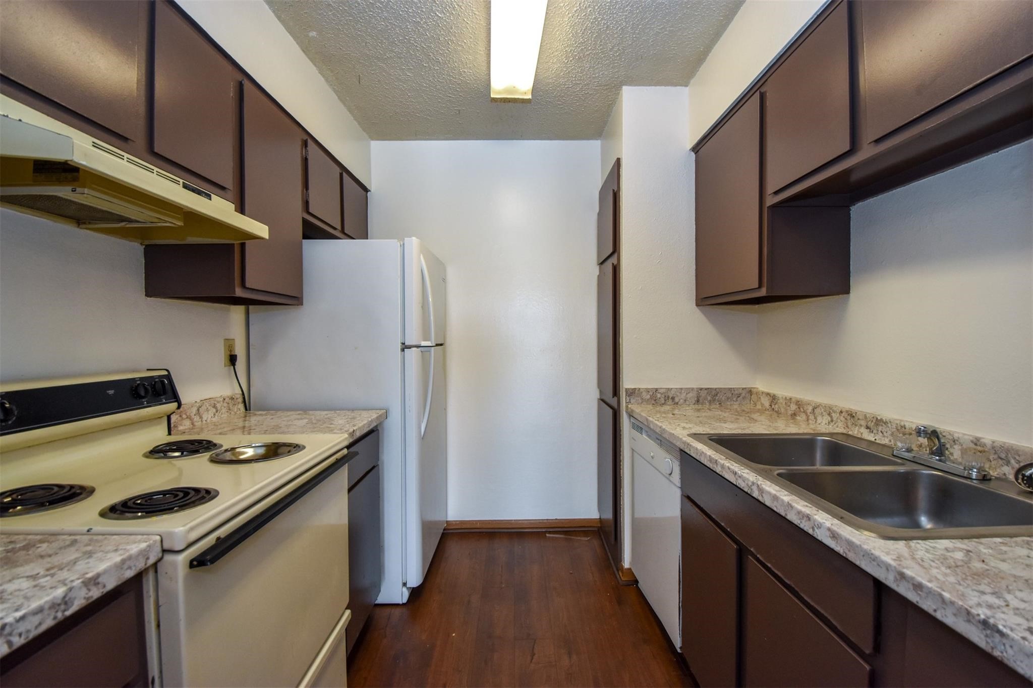 5252 Twin City Highway 464 Property Photo 6