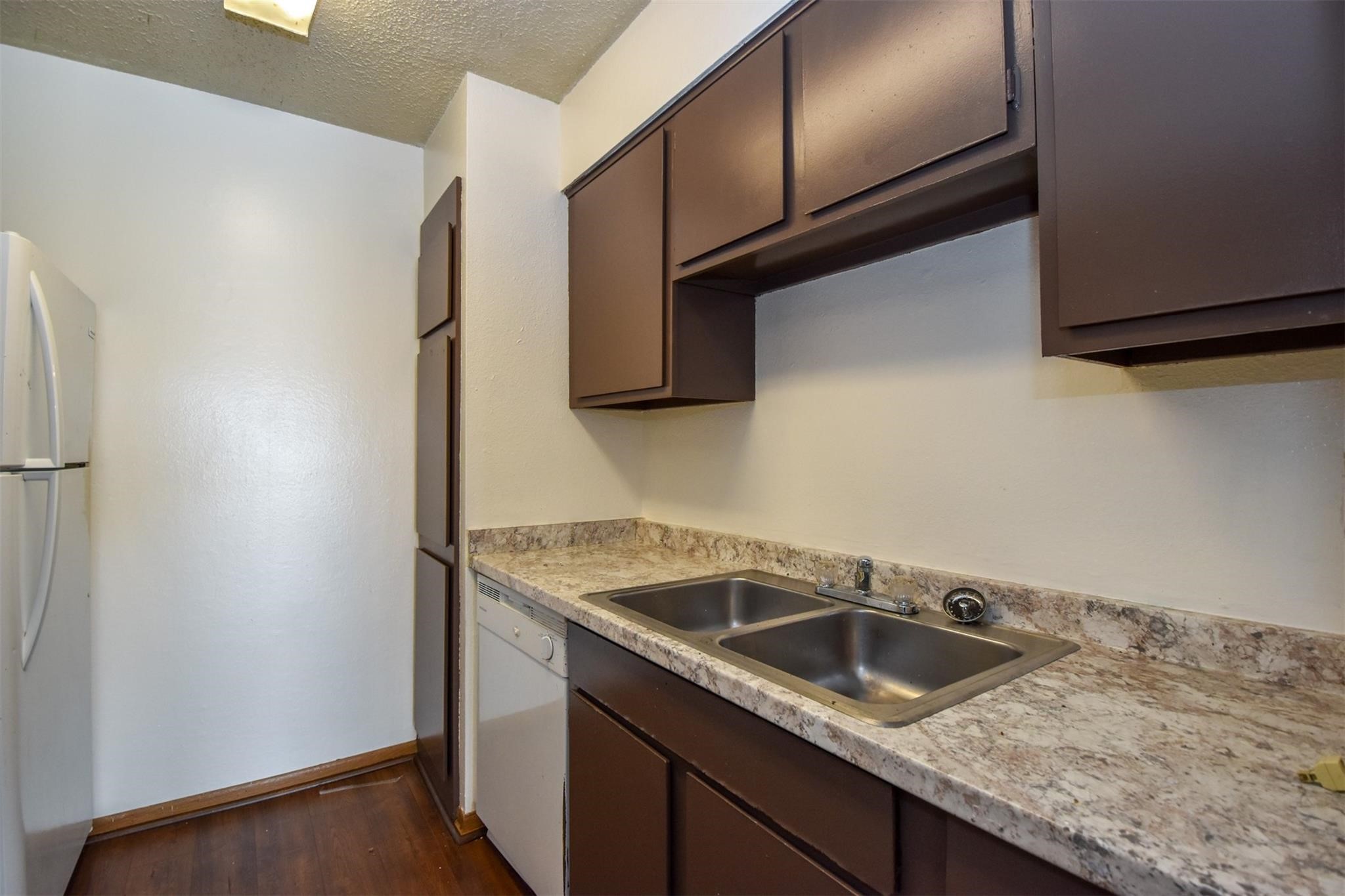 5252 Twin City Highway 464 Property Photo 7
