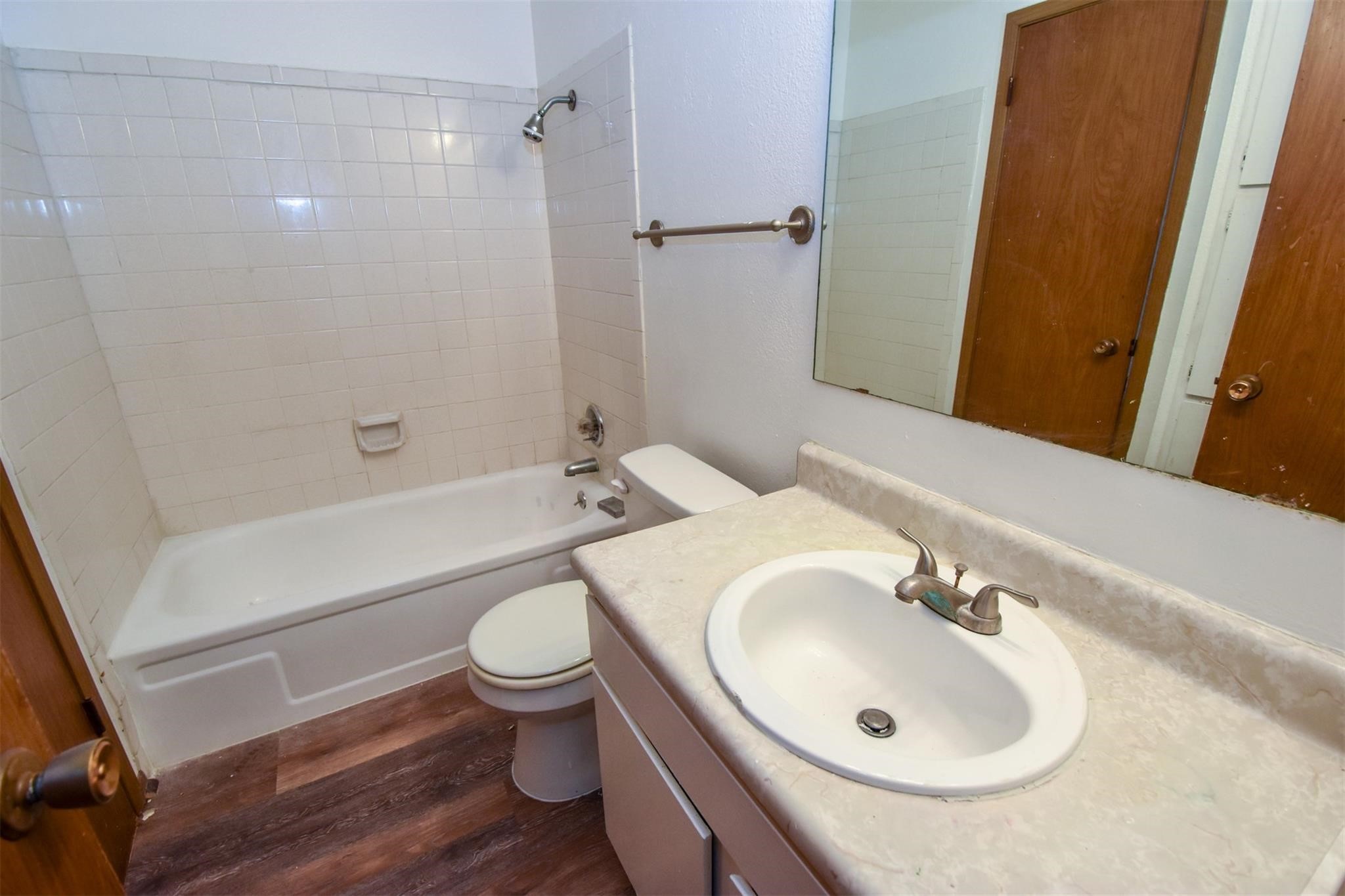 5252 Twin City Highway 464 Property Photo 9