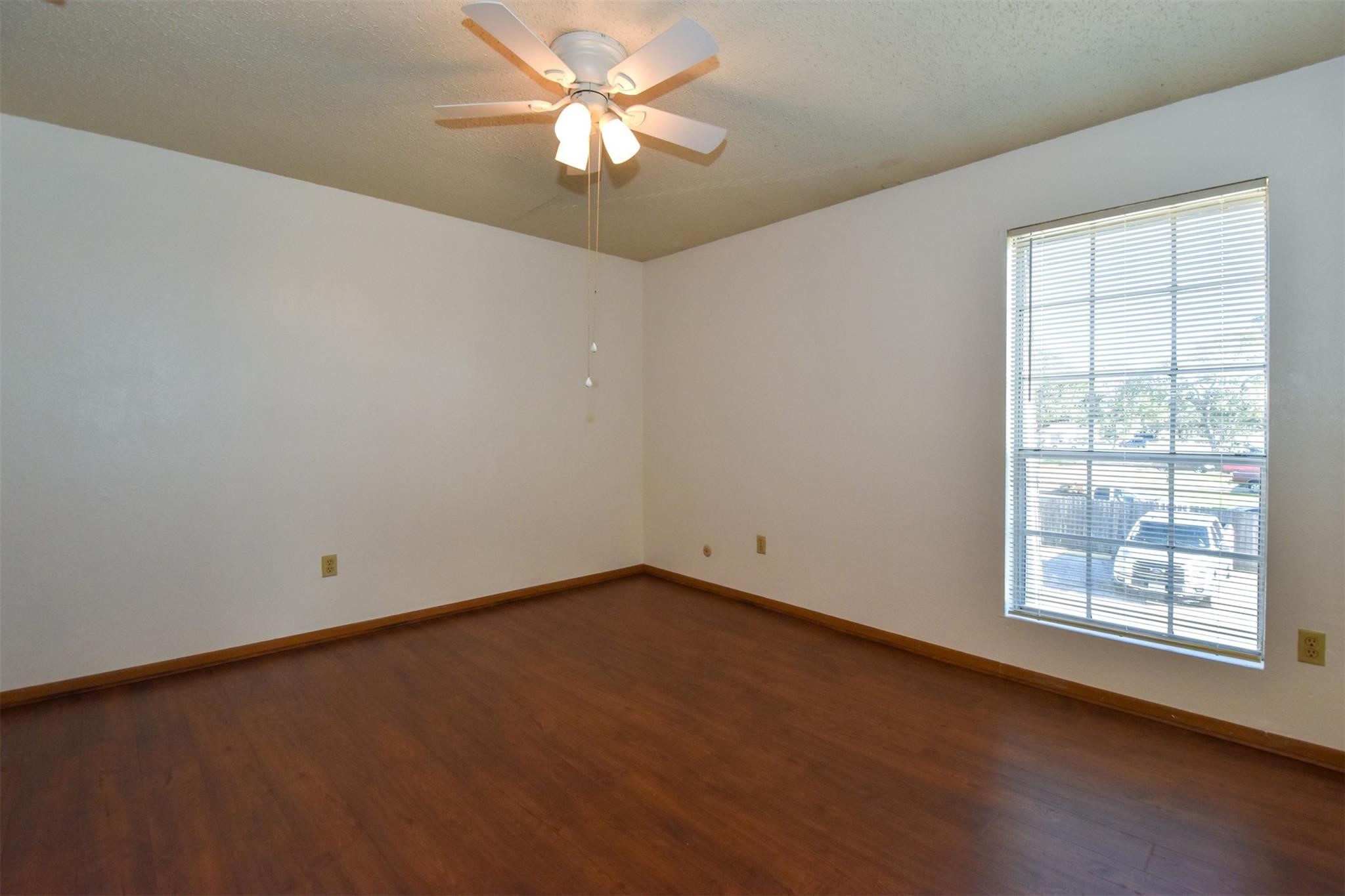 5252 Twin City Highway 464 Property Photo 10