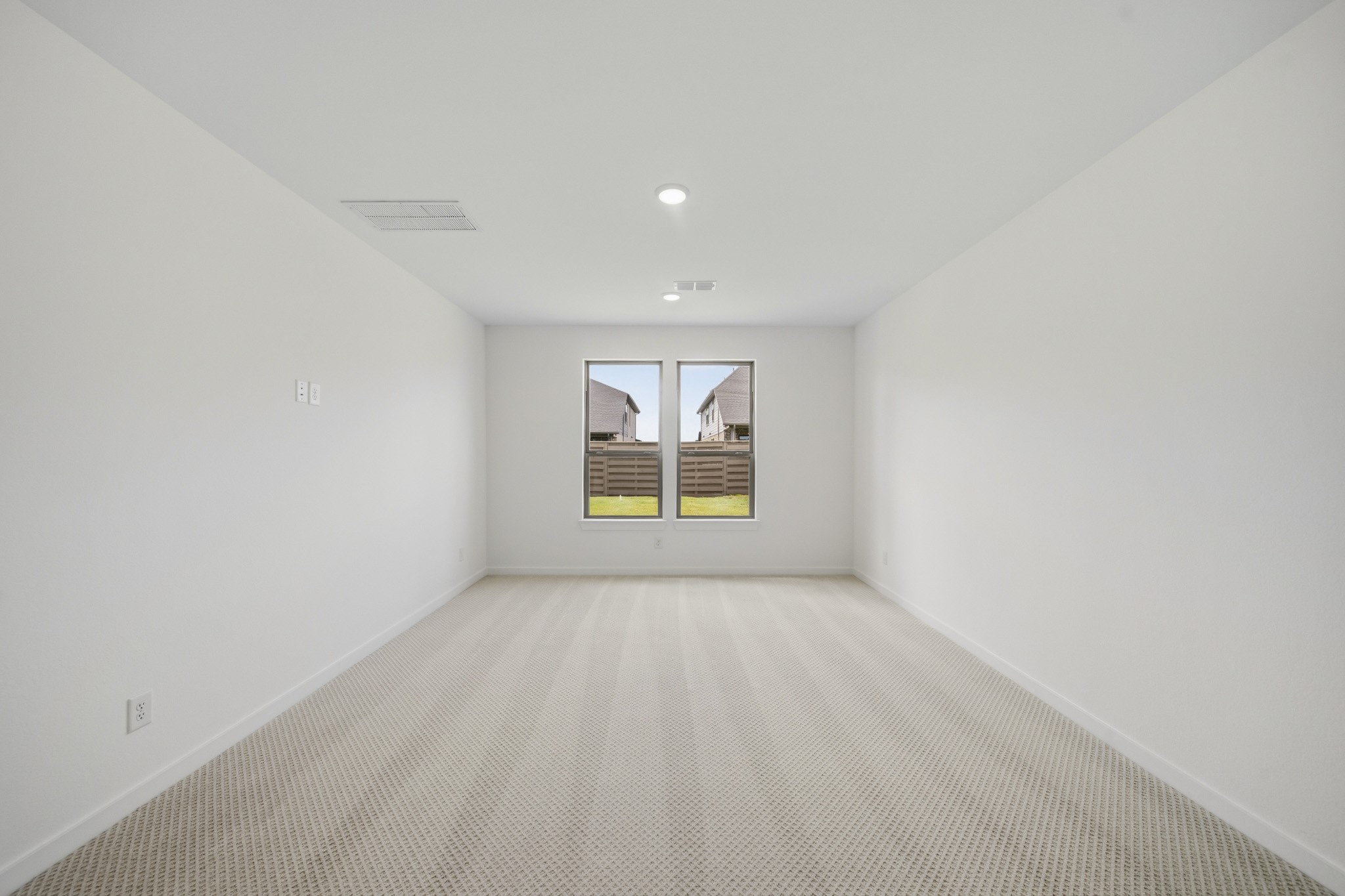 4631 Gemini Street Property Photo 8