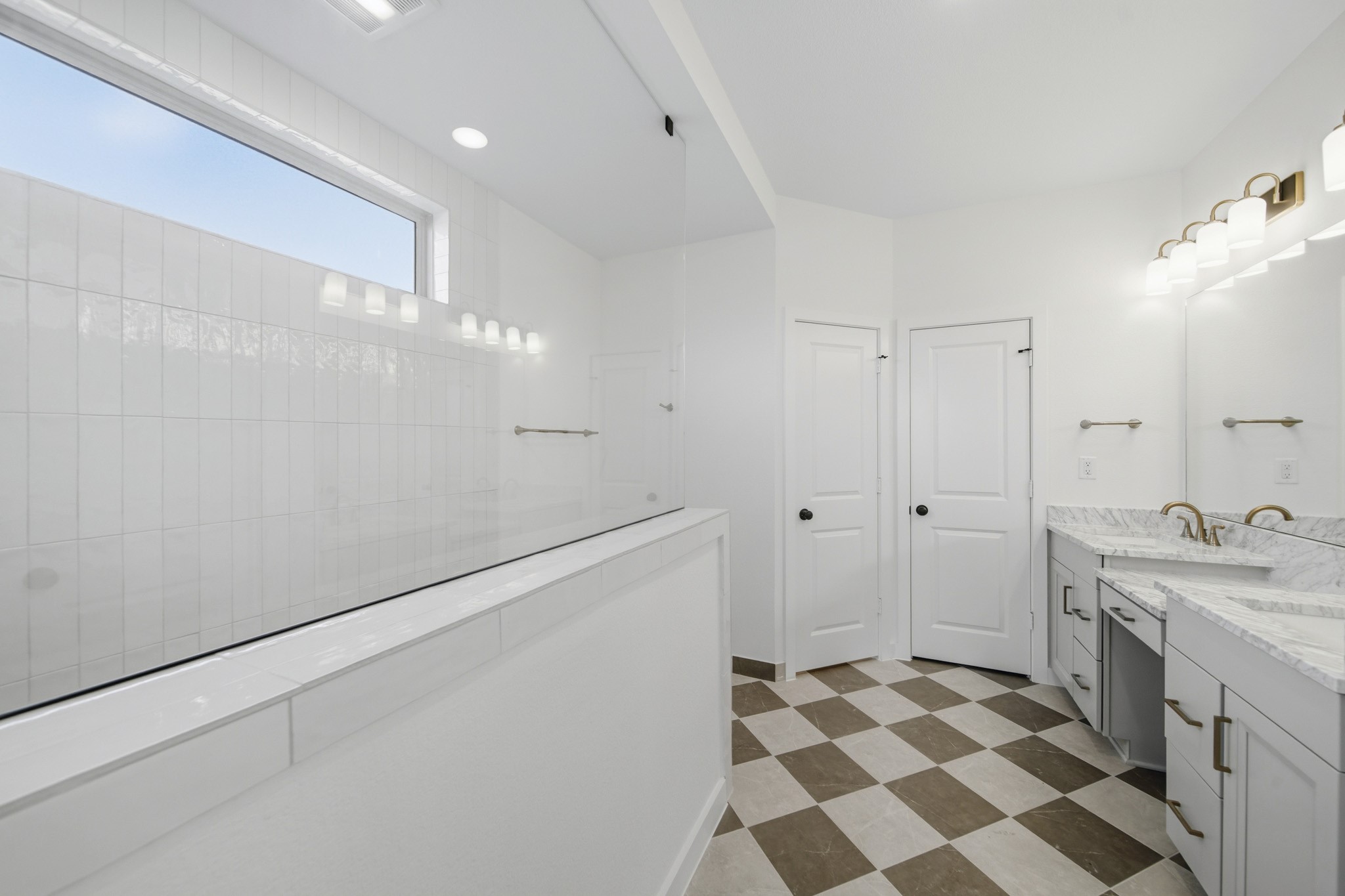 4631 Gemini Street Property Photo 9