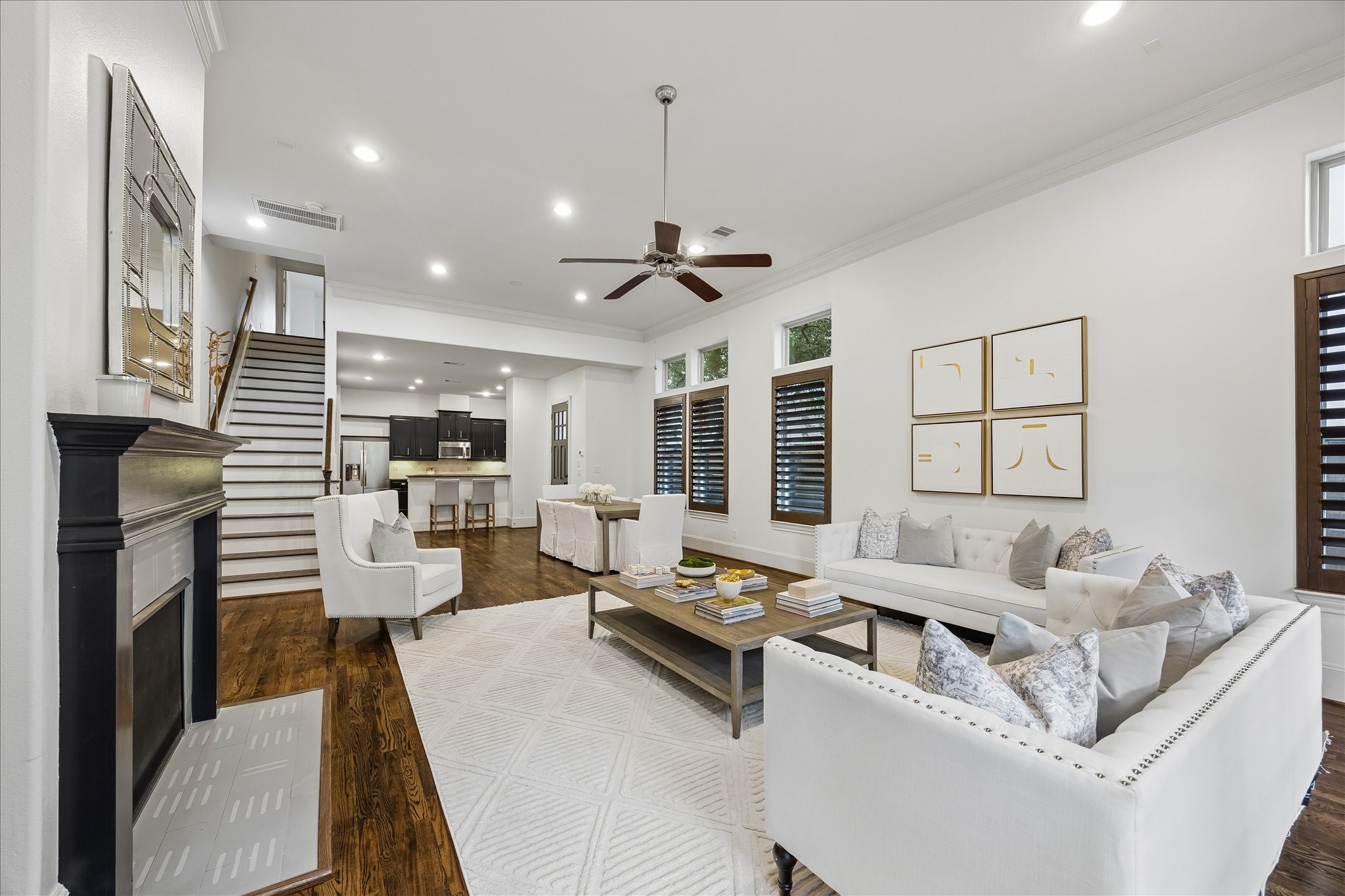 5612 Darling Street Property Photo 2