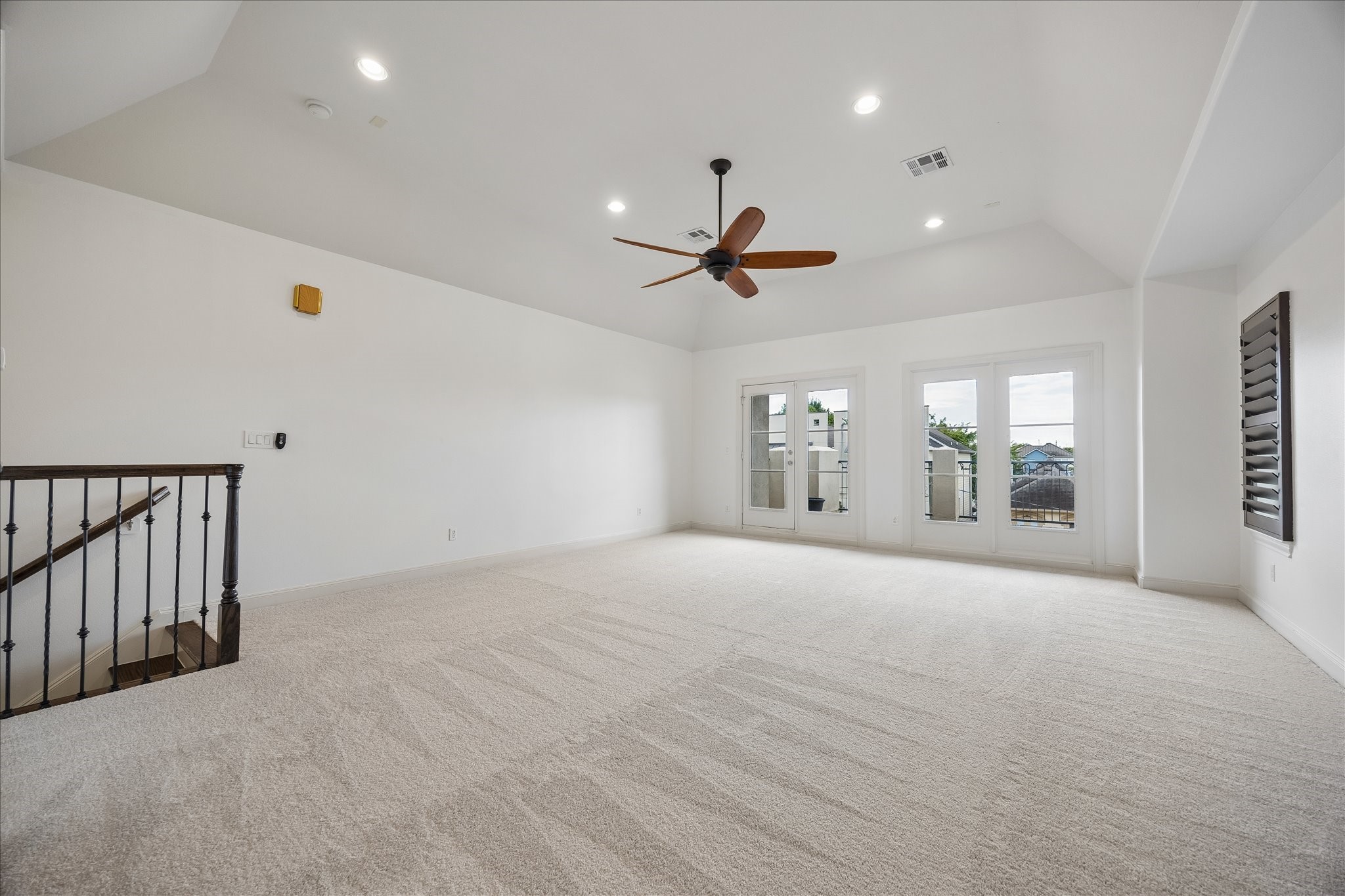 5612 Darling Street Property Photo 10