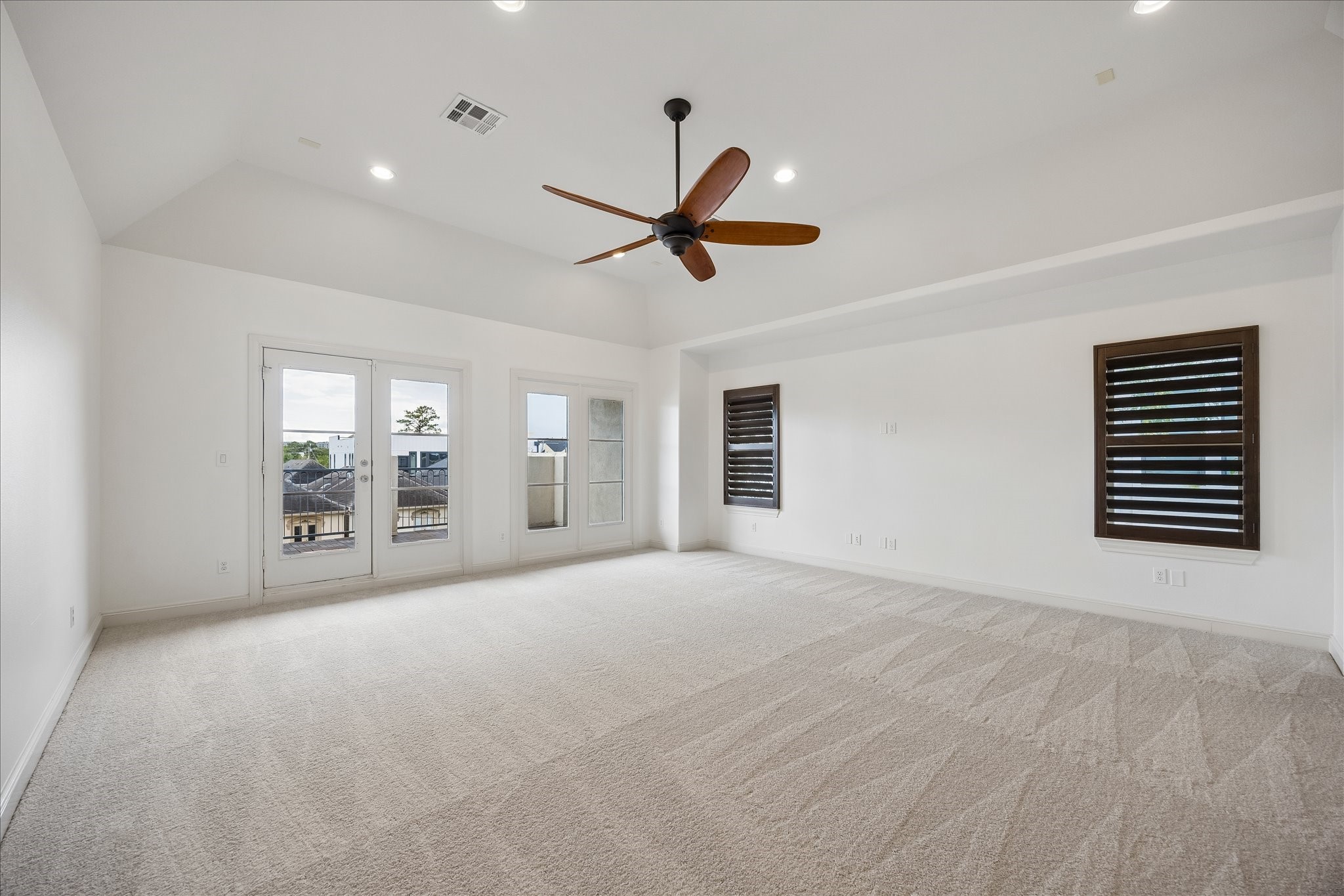 5612 Darling Street Property Photo 11