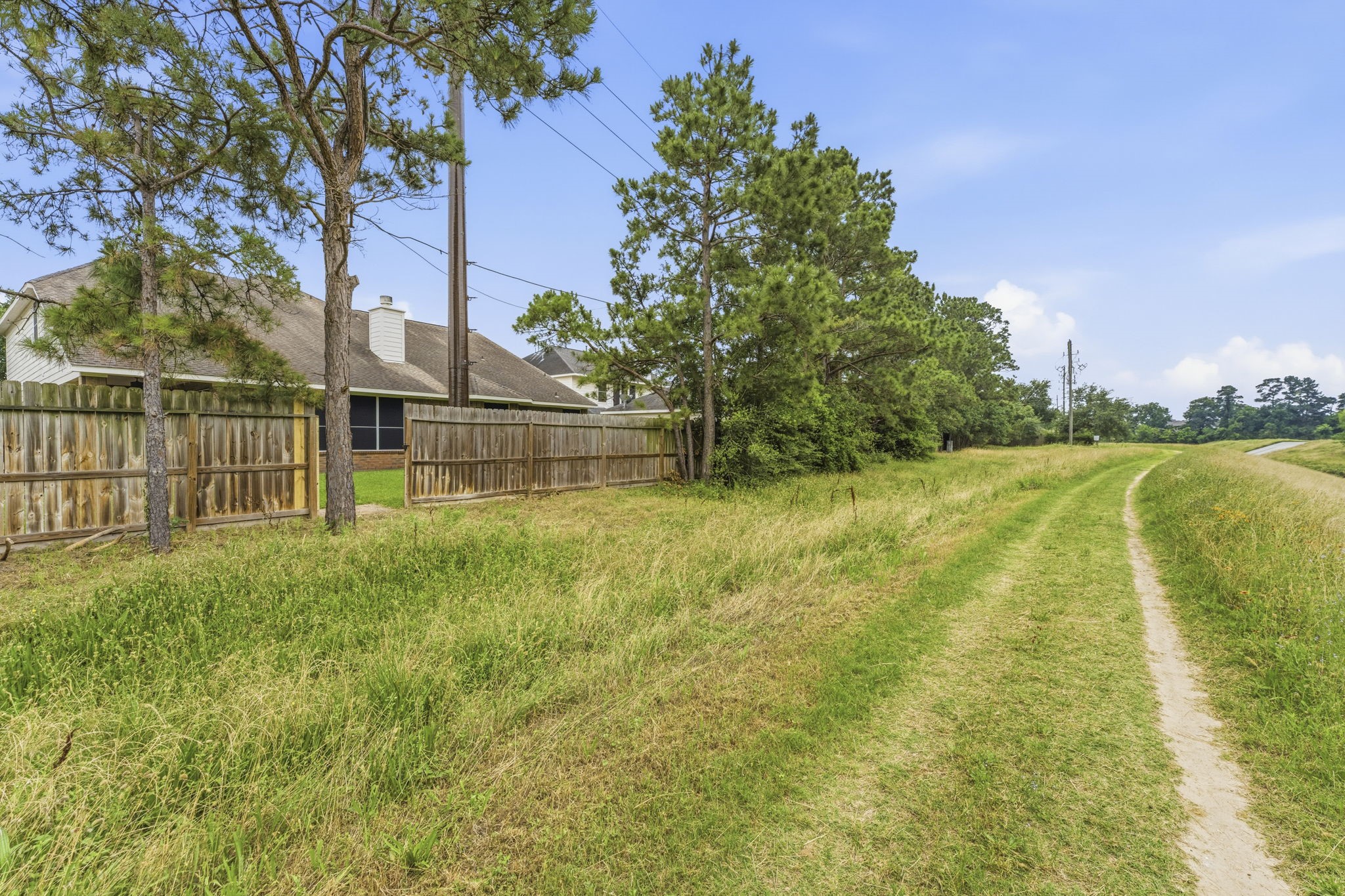 17439 Sweet Song Drive Property Photo 17