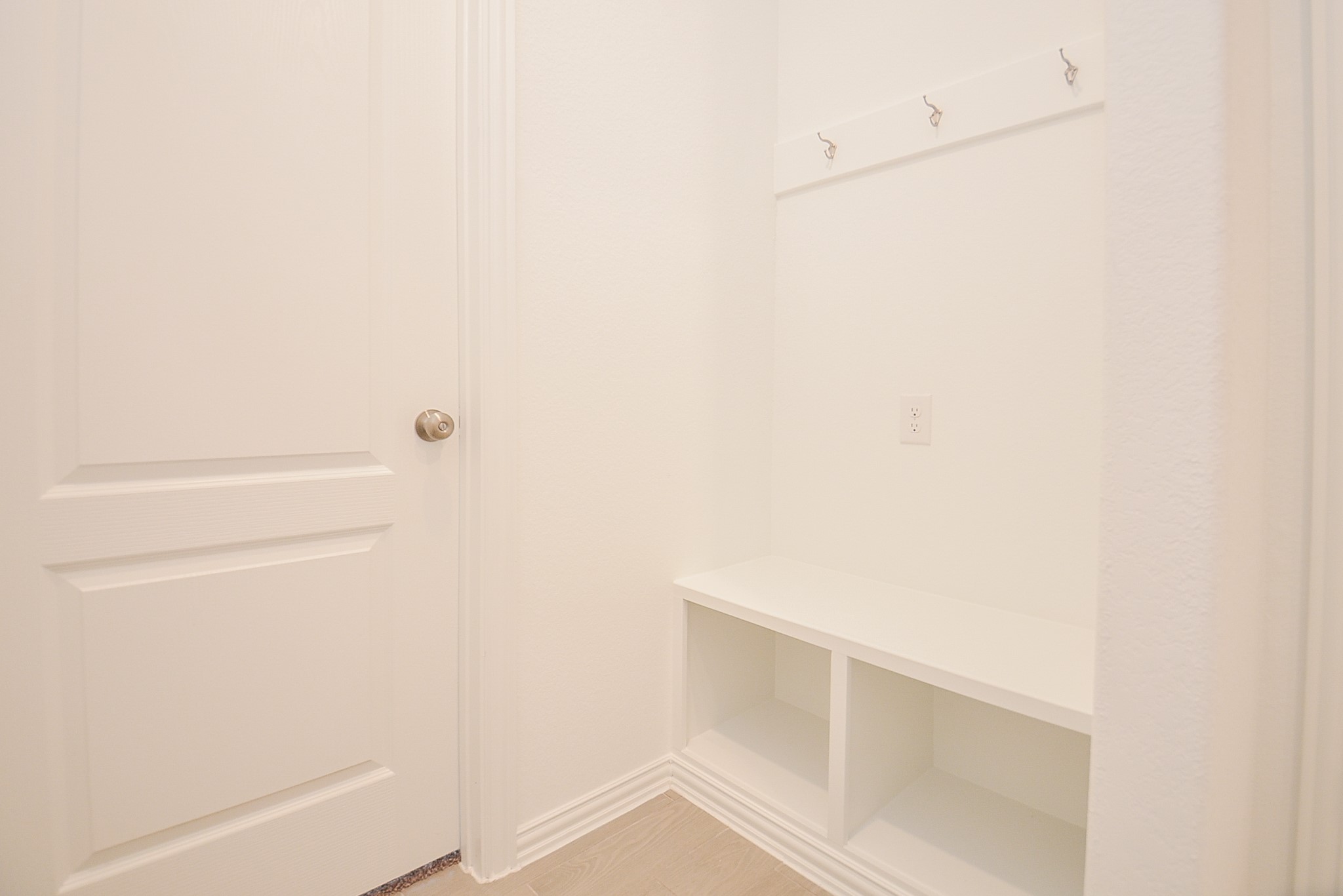 7930 Royal Palm Drive Property Photo 4
