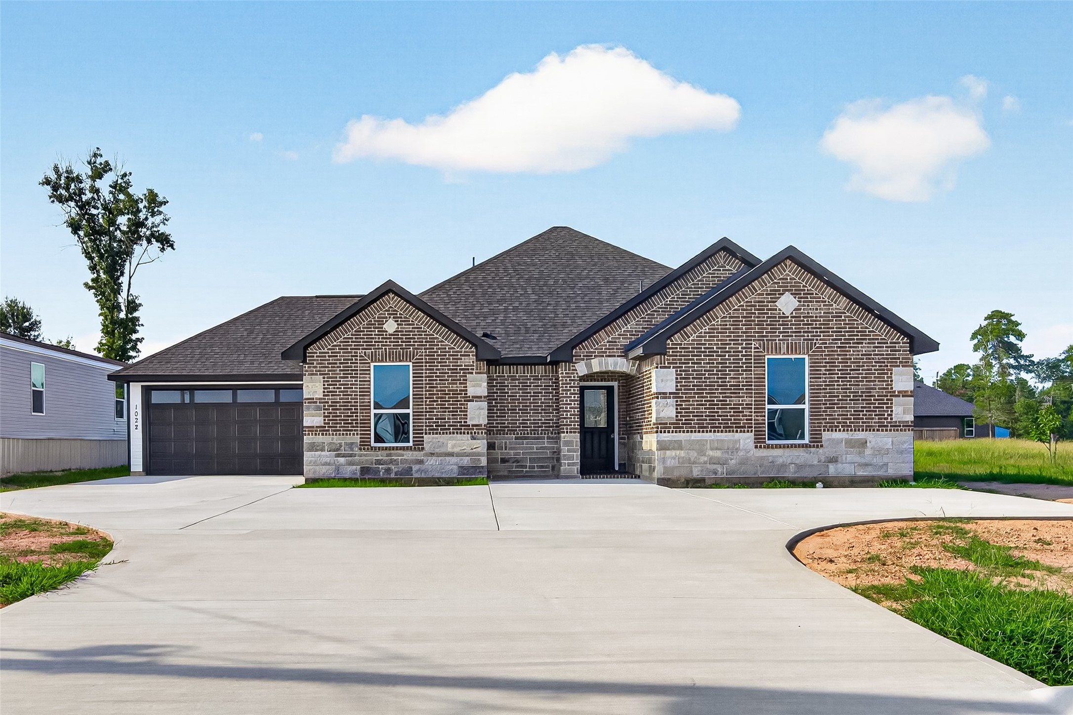 1022 Exotic Pine Drive Property Photo 1