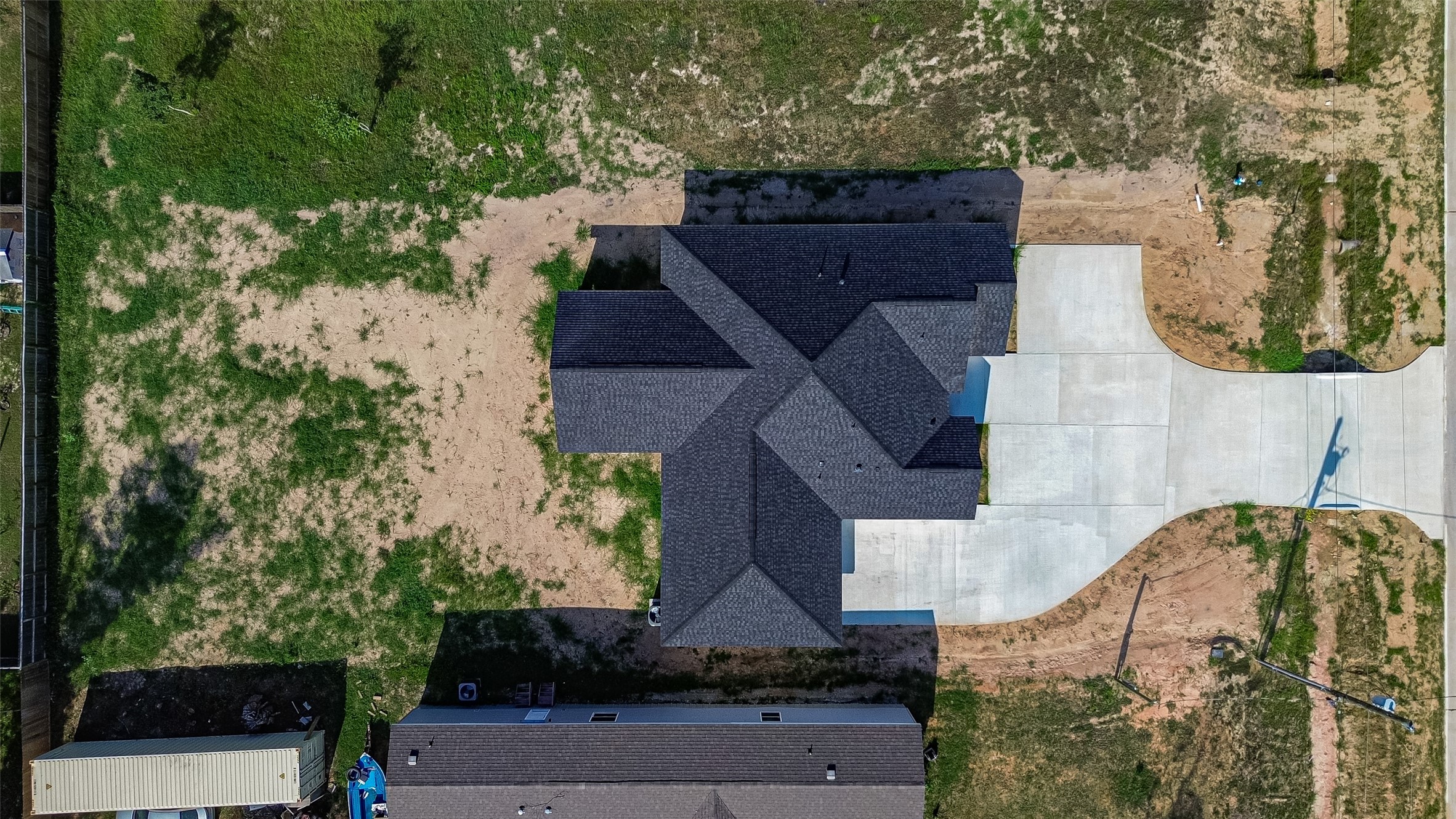 1022 Exotic Pine Drive Property Photo 5