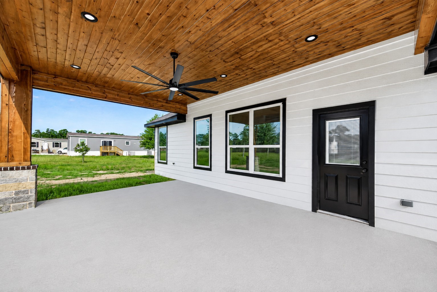 1022 Exotic Pine Drive Property Photo 35