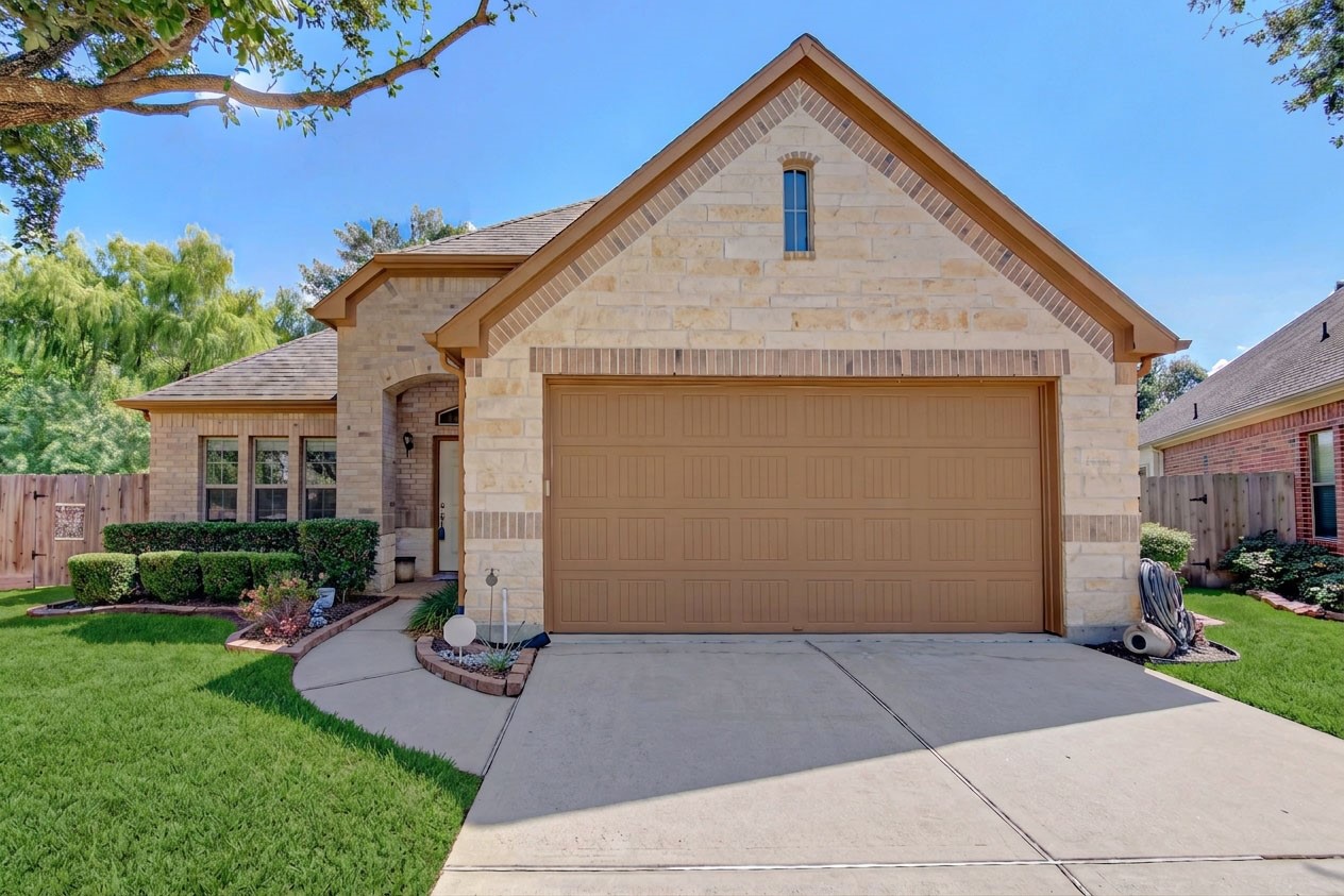24306 Main Mast Court Property Photo 1