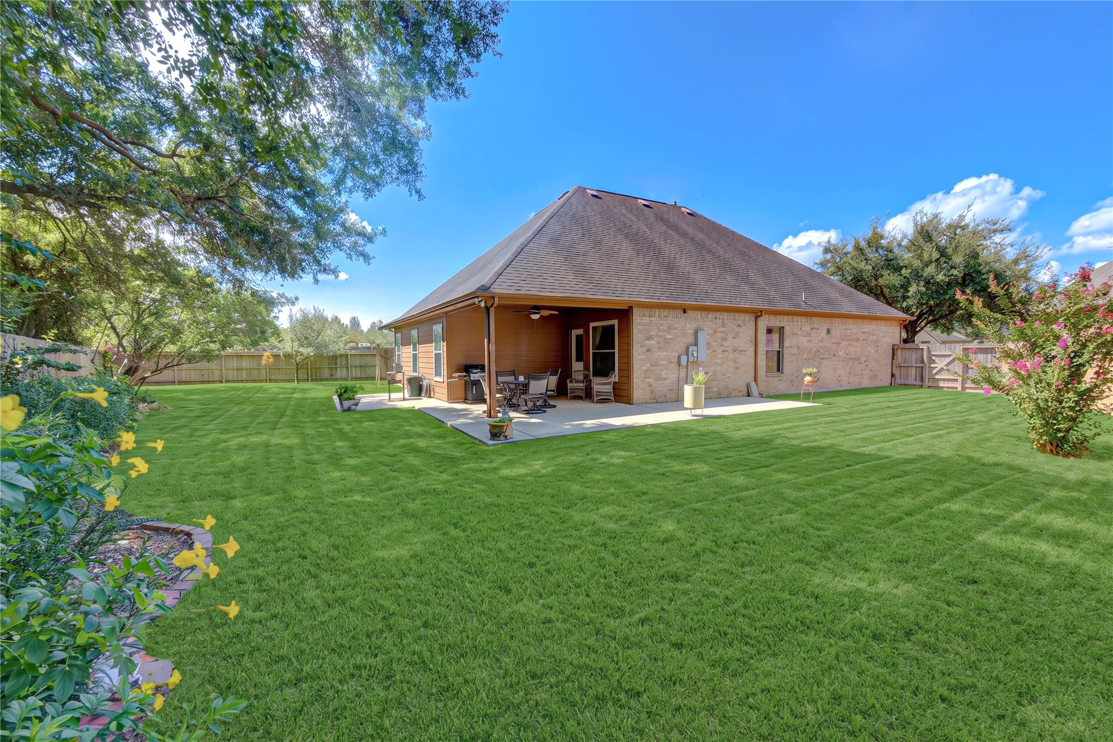 24306 Main Mast Court Property Photo 3