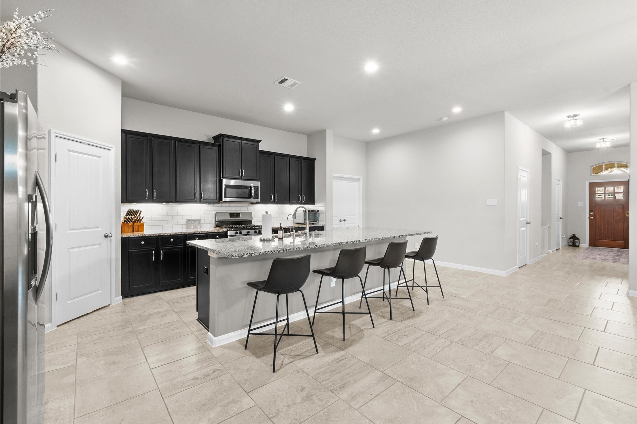 6205 Lakewood Court Property Photo 10