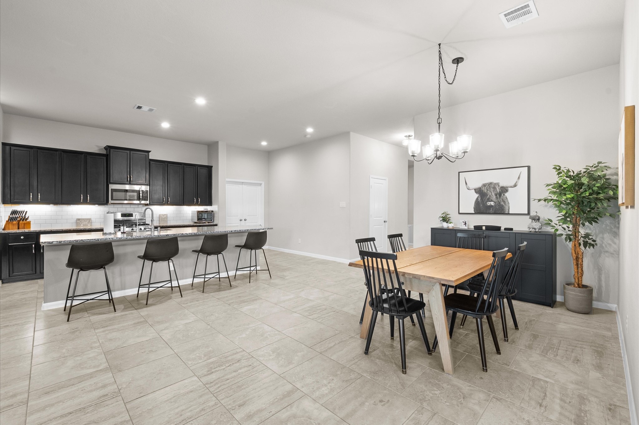 6205 Lakewood Court Property Photo 18