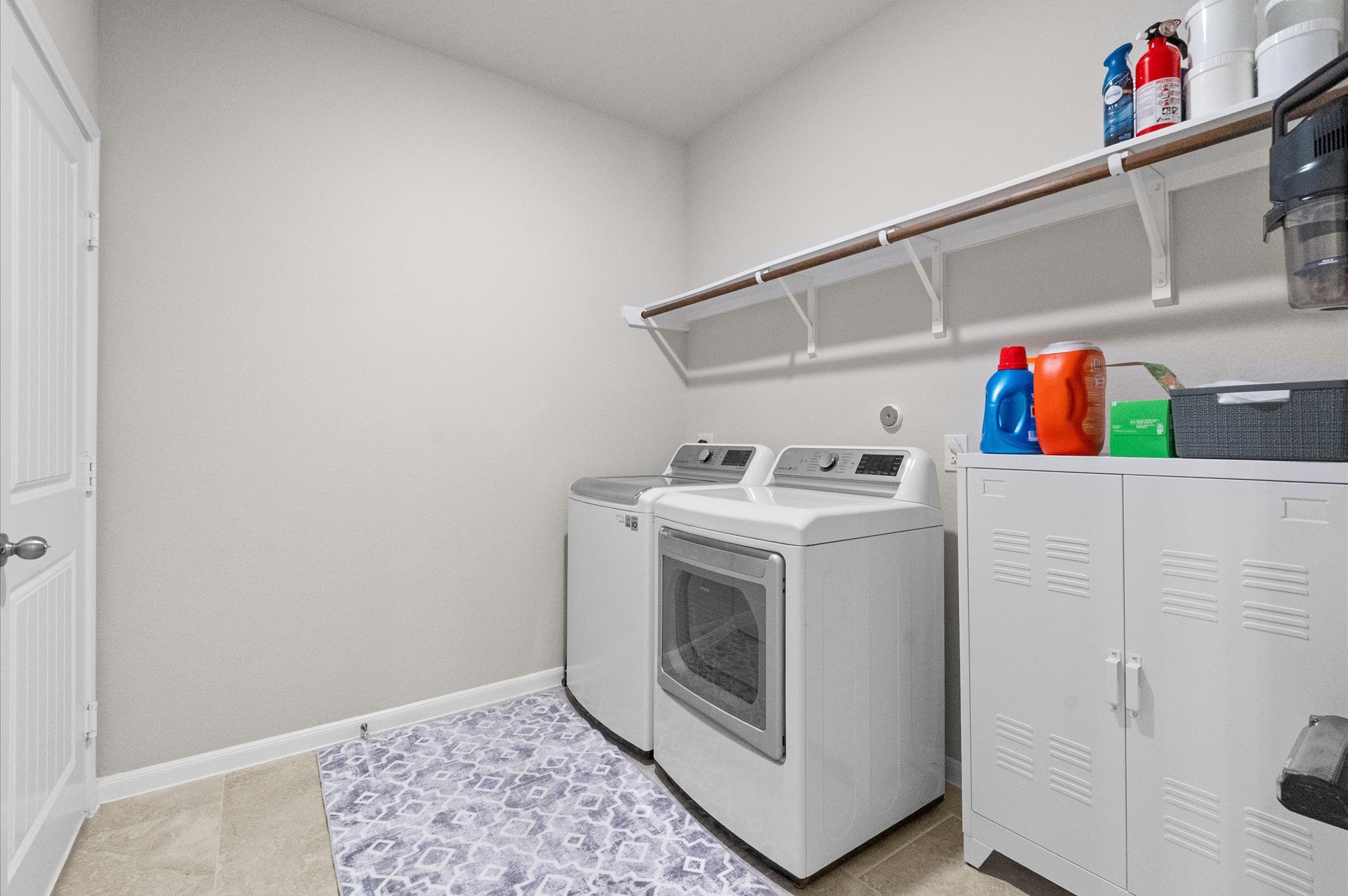 6205 Lakewood Court Property Photo 32