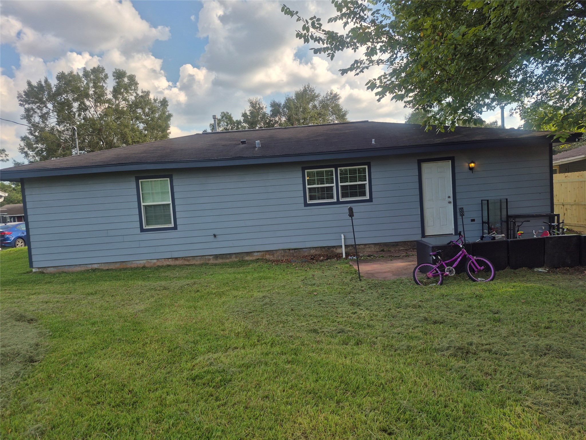 7350 Scotts Drive Property Photo 4