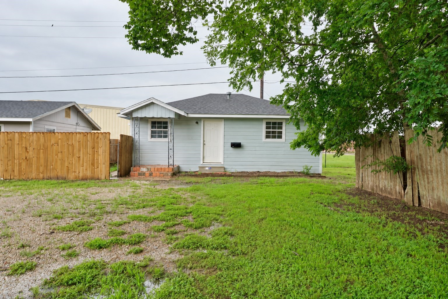 3515 5th Street Property Photo 2