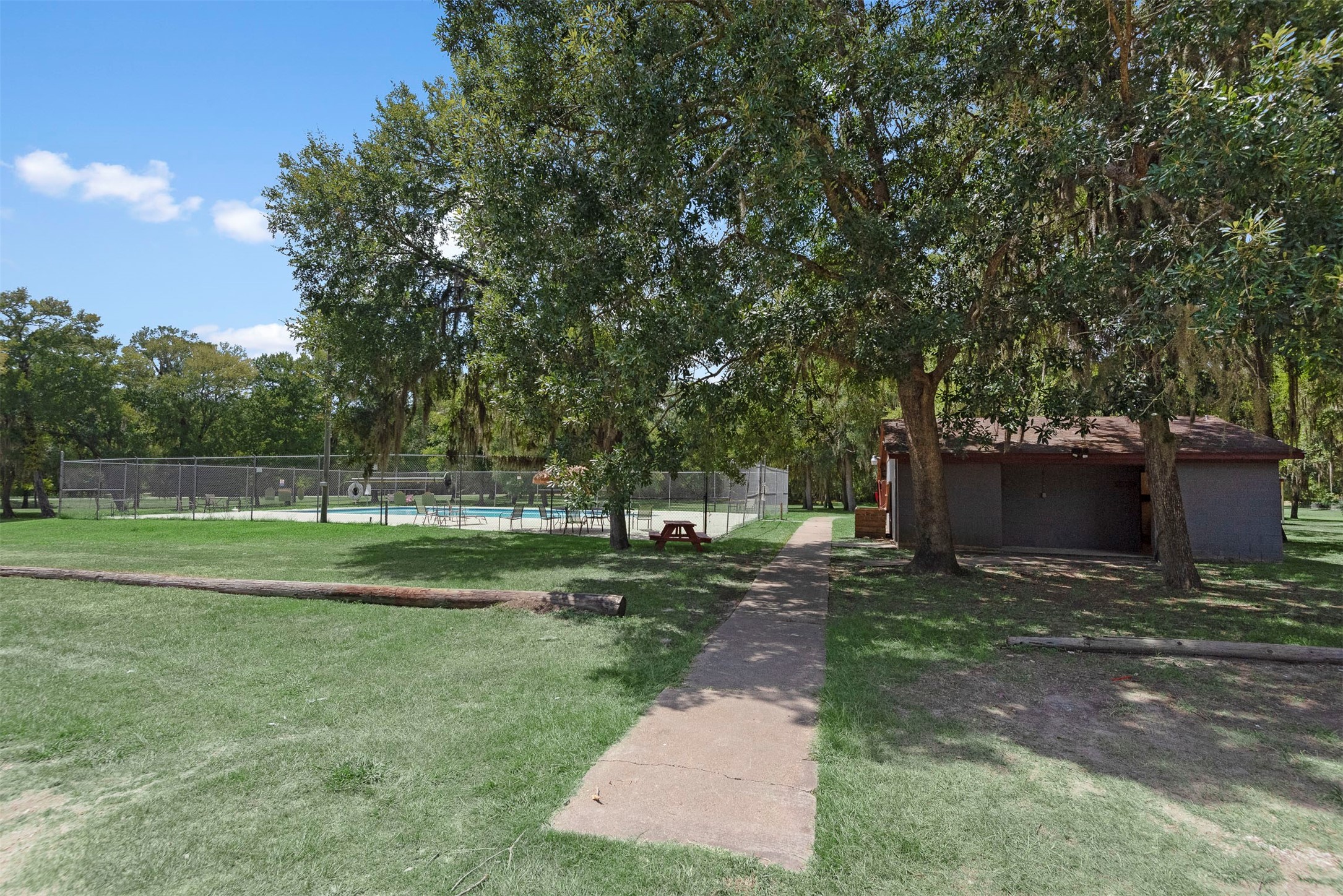 61 Shoreline Drive Property Photo 33