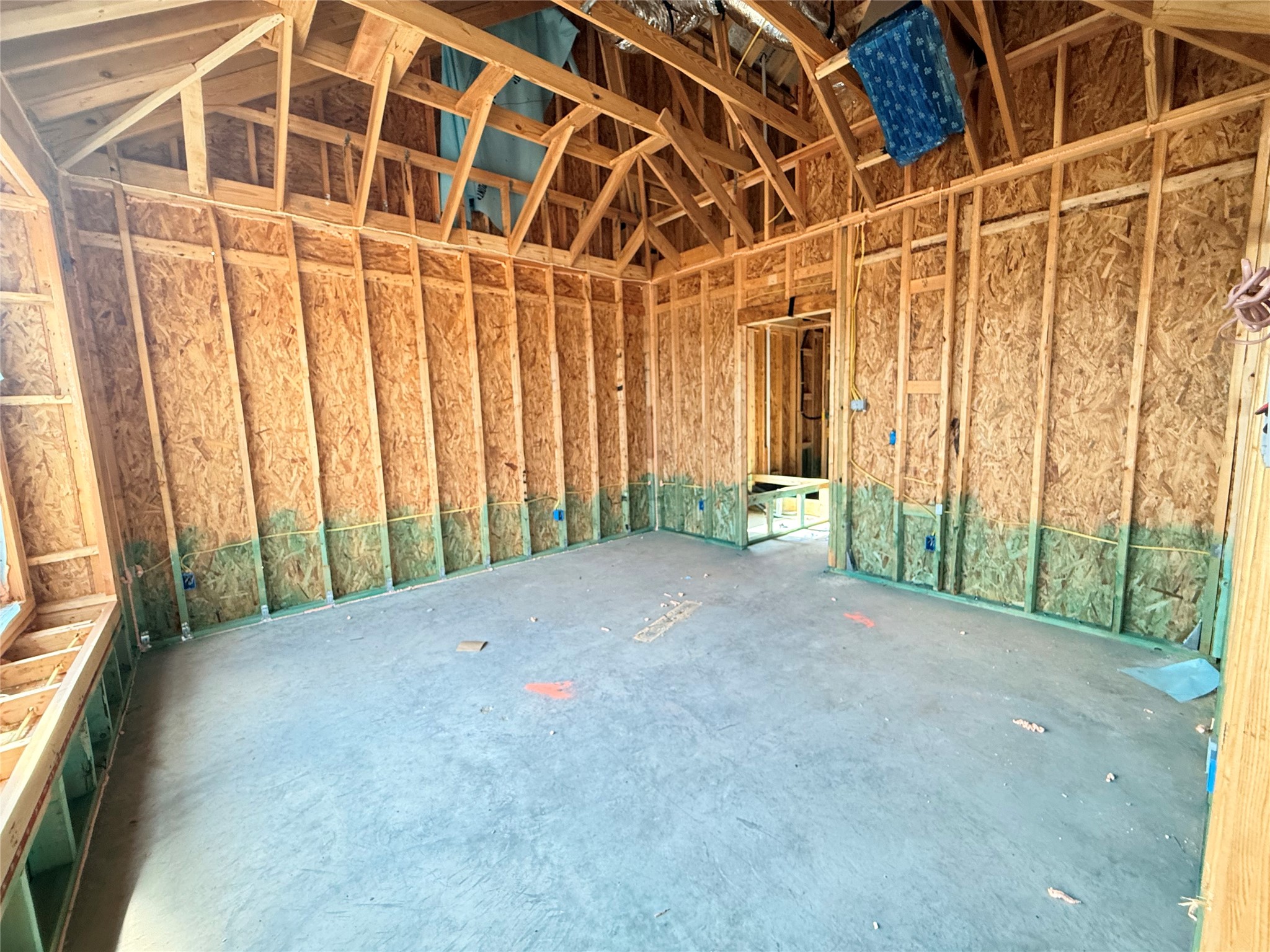 2414 Guava Hills Lane Property Photo 4