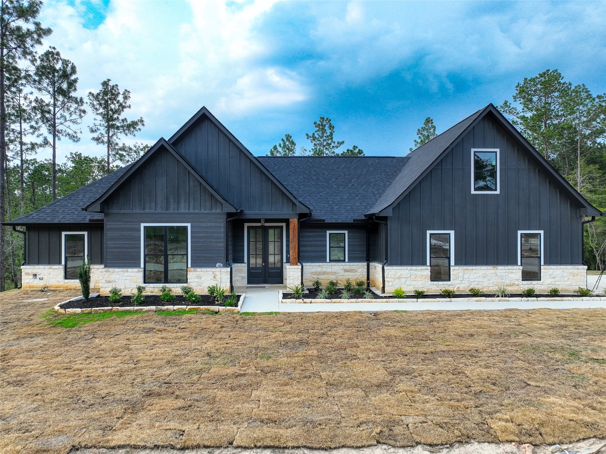 130 Crazy Horse Drive Property Photo